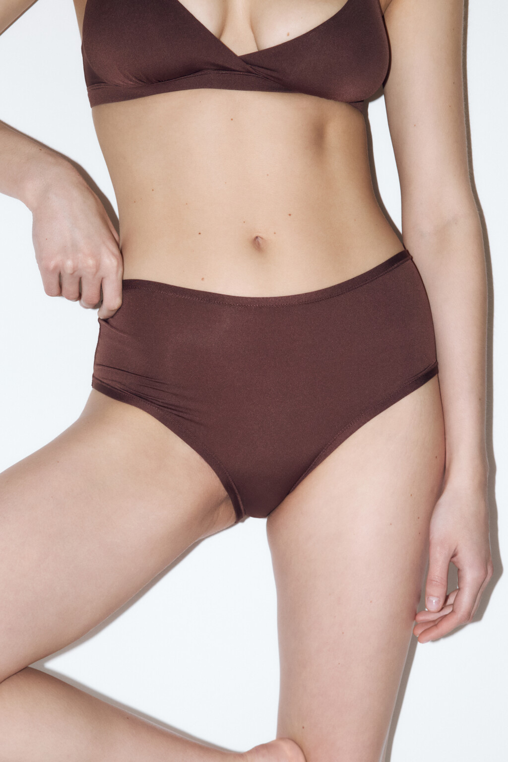 Трусы-слипы гладкие с высокой посадкой - цвет коричневый - 2