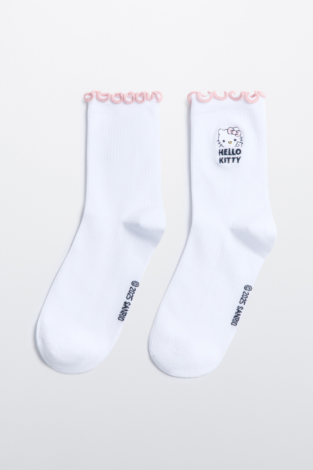 Носки высокие с вышивкой и оборками - цвет белый - 2