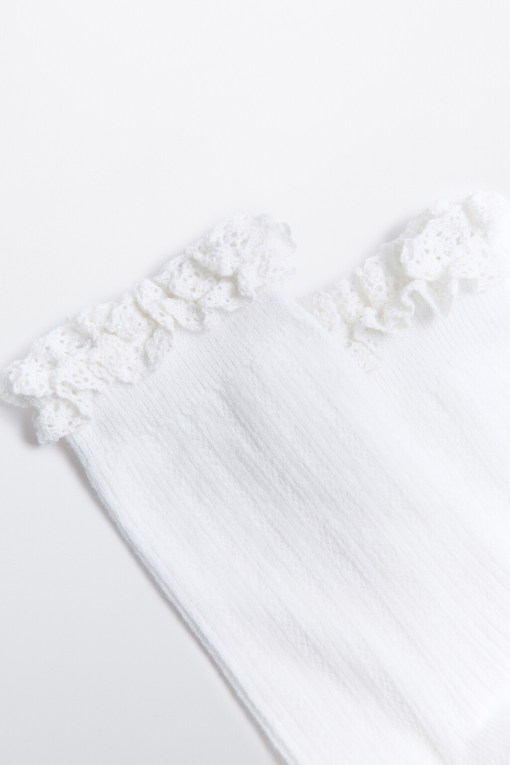 Носки высокие с кружевом - цвет ванильный - 2