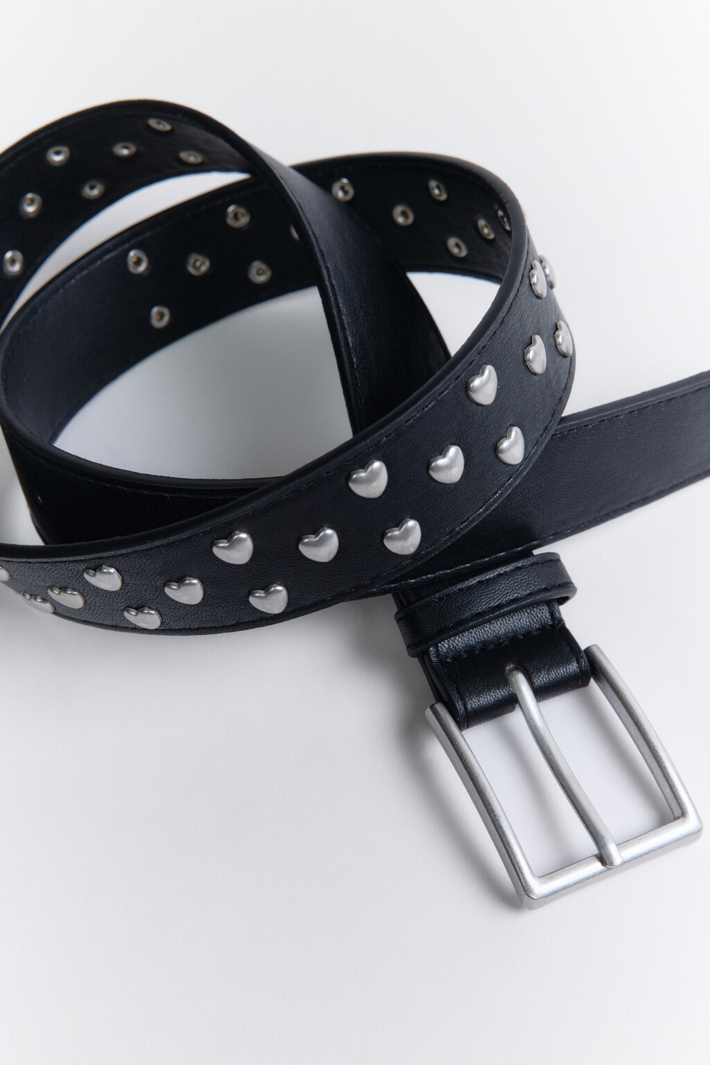 Ремень брючный с люверсами-сердечками - цвет черный - 1