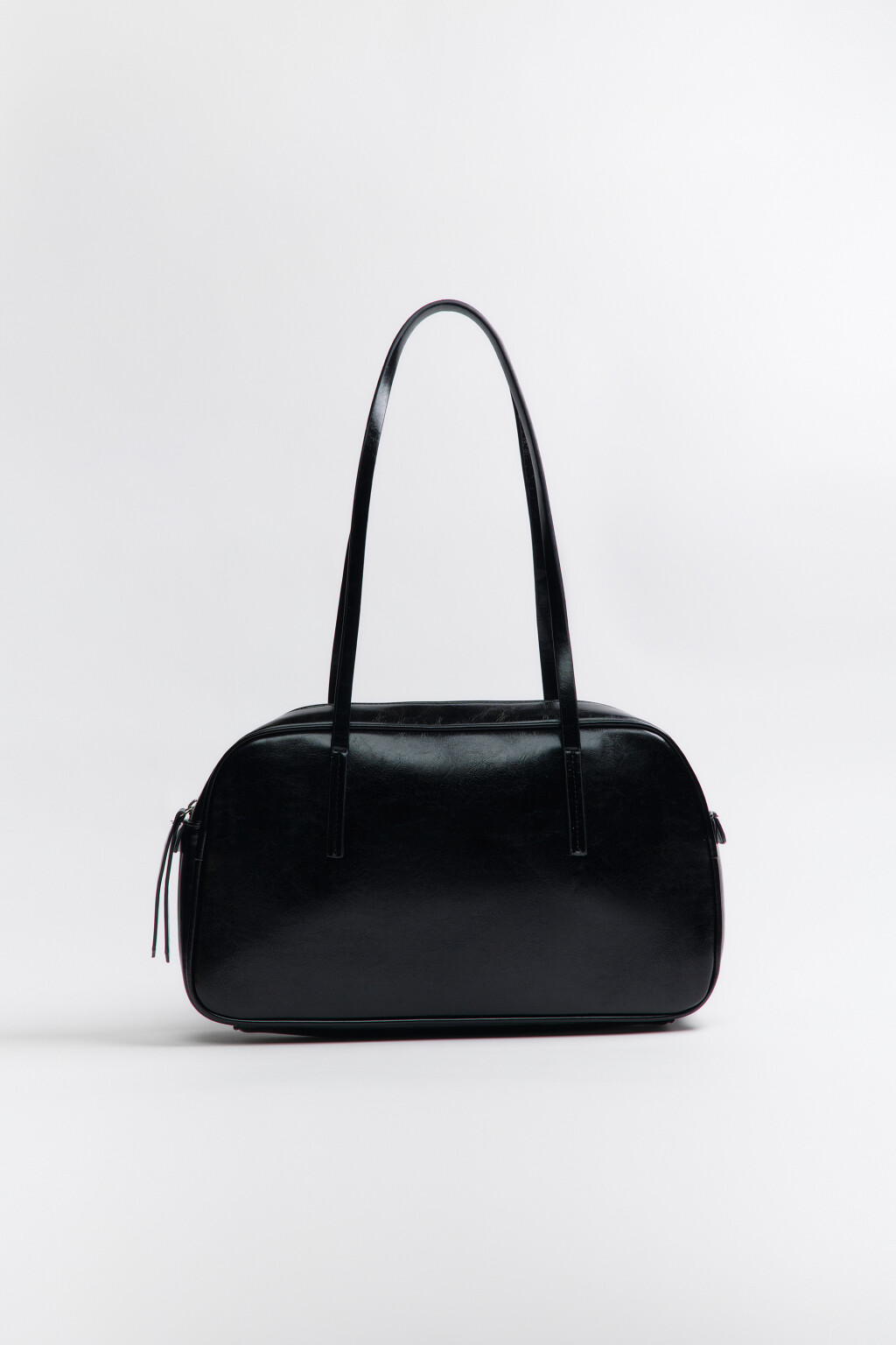 Сумка с тонкими ремешками на плечо - цвет черный - 4