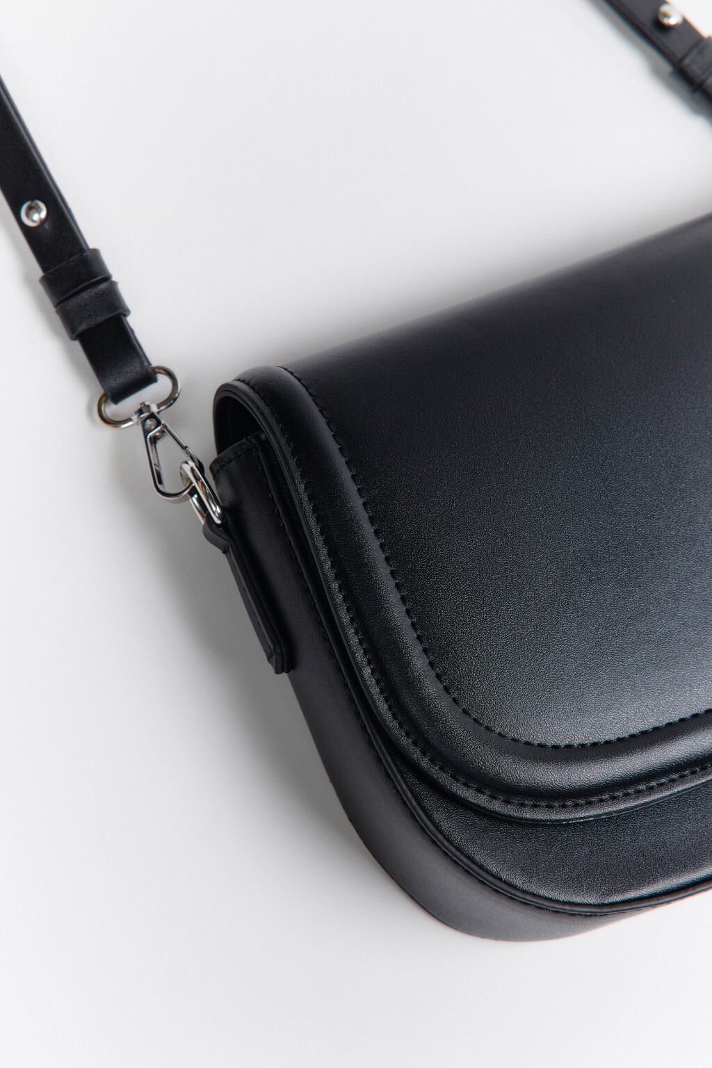Сумка-кроссбоди с широким ремнем - цвет черный - 5