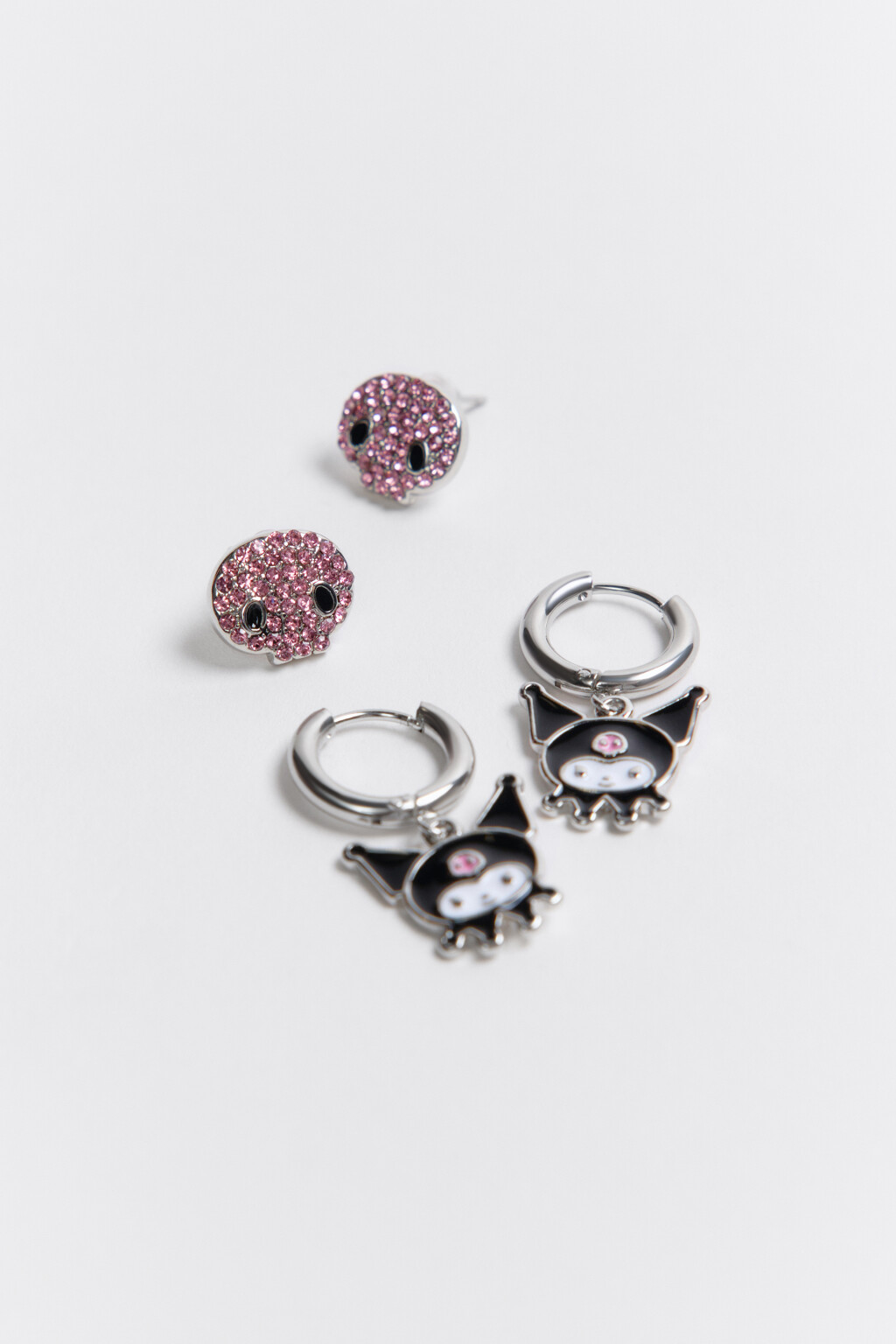 Набор серег со стразами и подвесками (2 пары) - цвет серый - 3