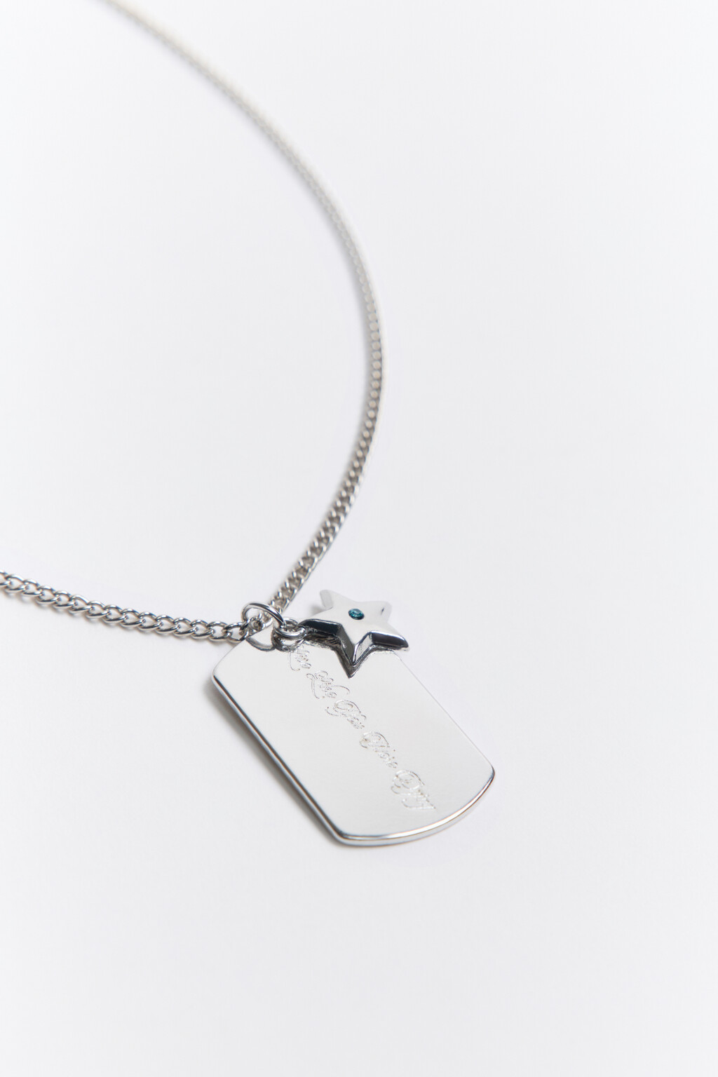 Цепочка на шею серебристая с подвесками - цвет серый - 2