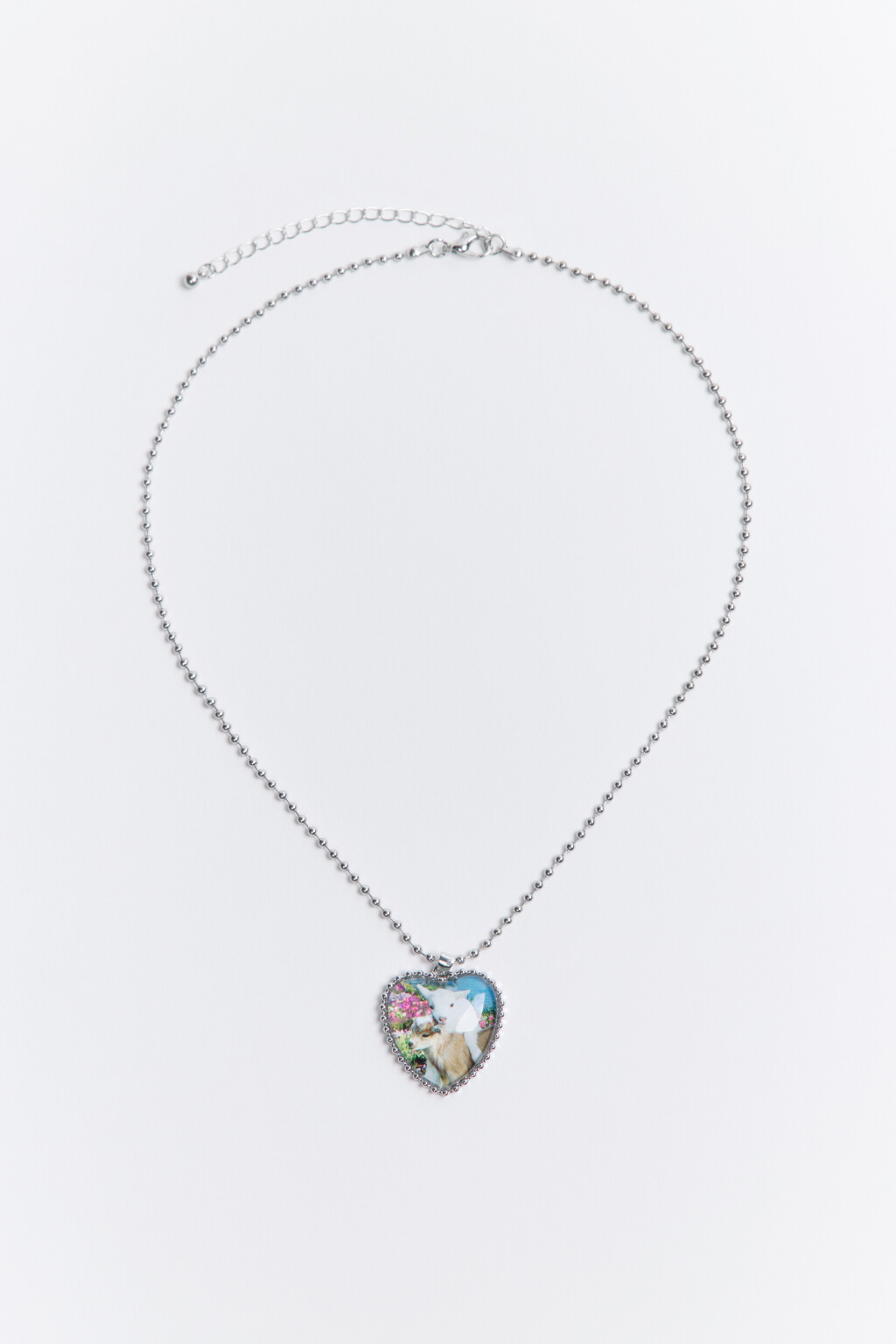 Цепочка на шею с подвеской-сердцем и рисунком - цвет серый - 1