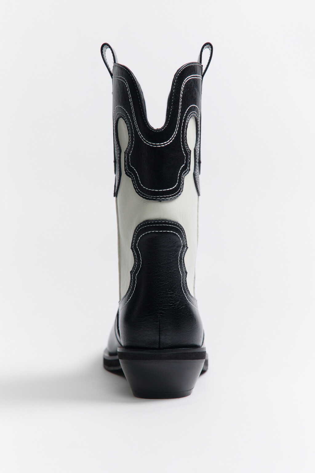 Полусапоги-казаки с вышитым узором - цвет черный - 5