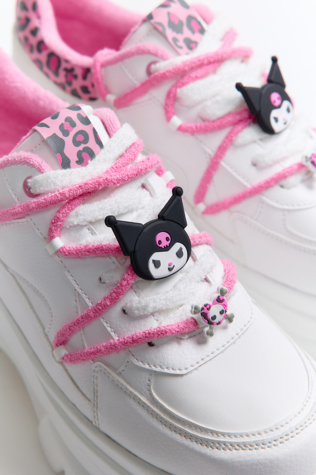 Кроссовки на платформе с декором - цвет белый - 5