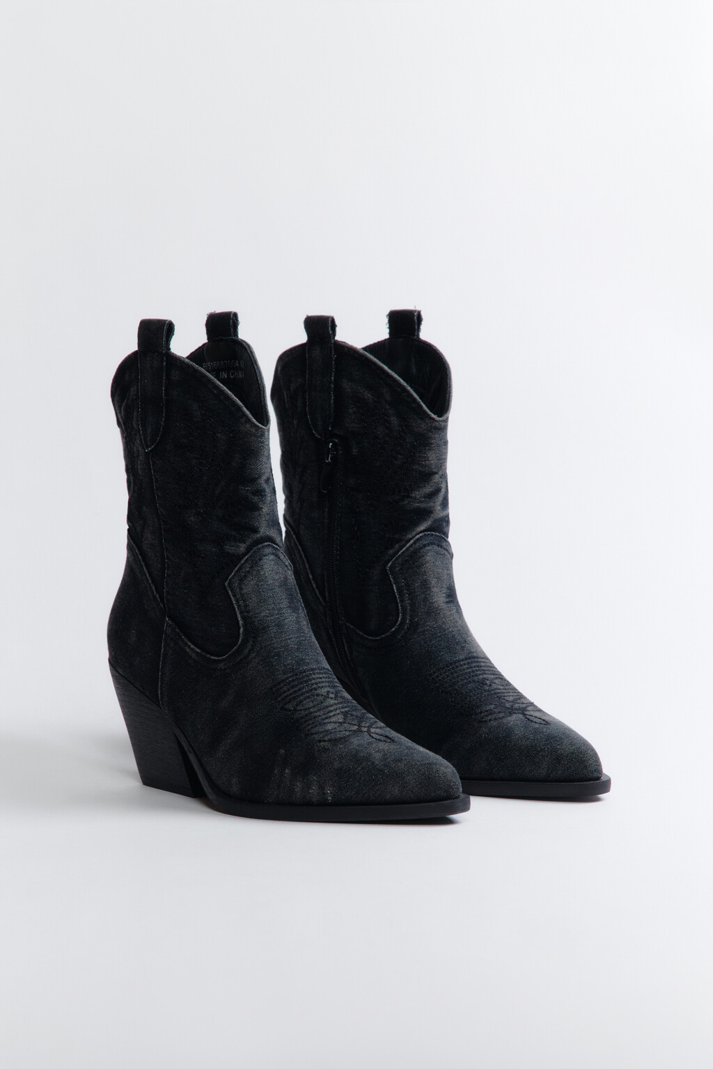 Ботинки-казаки из денима с вареным эффектом - цвет серый - 4