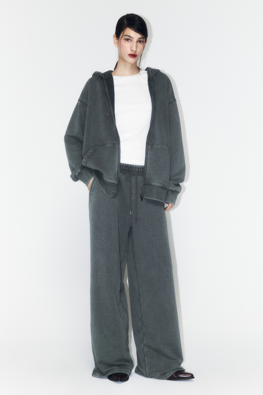 Брюки широкие трикотажные из футера - цвет зеленый - 4