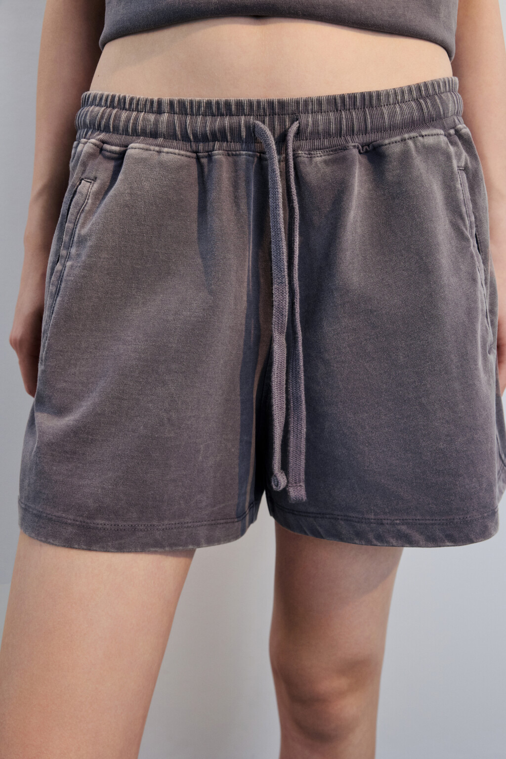 Шорты трикотажные с вареным эффектом - цвет серый - 5