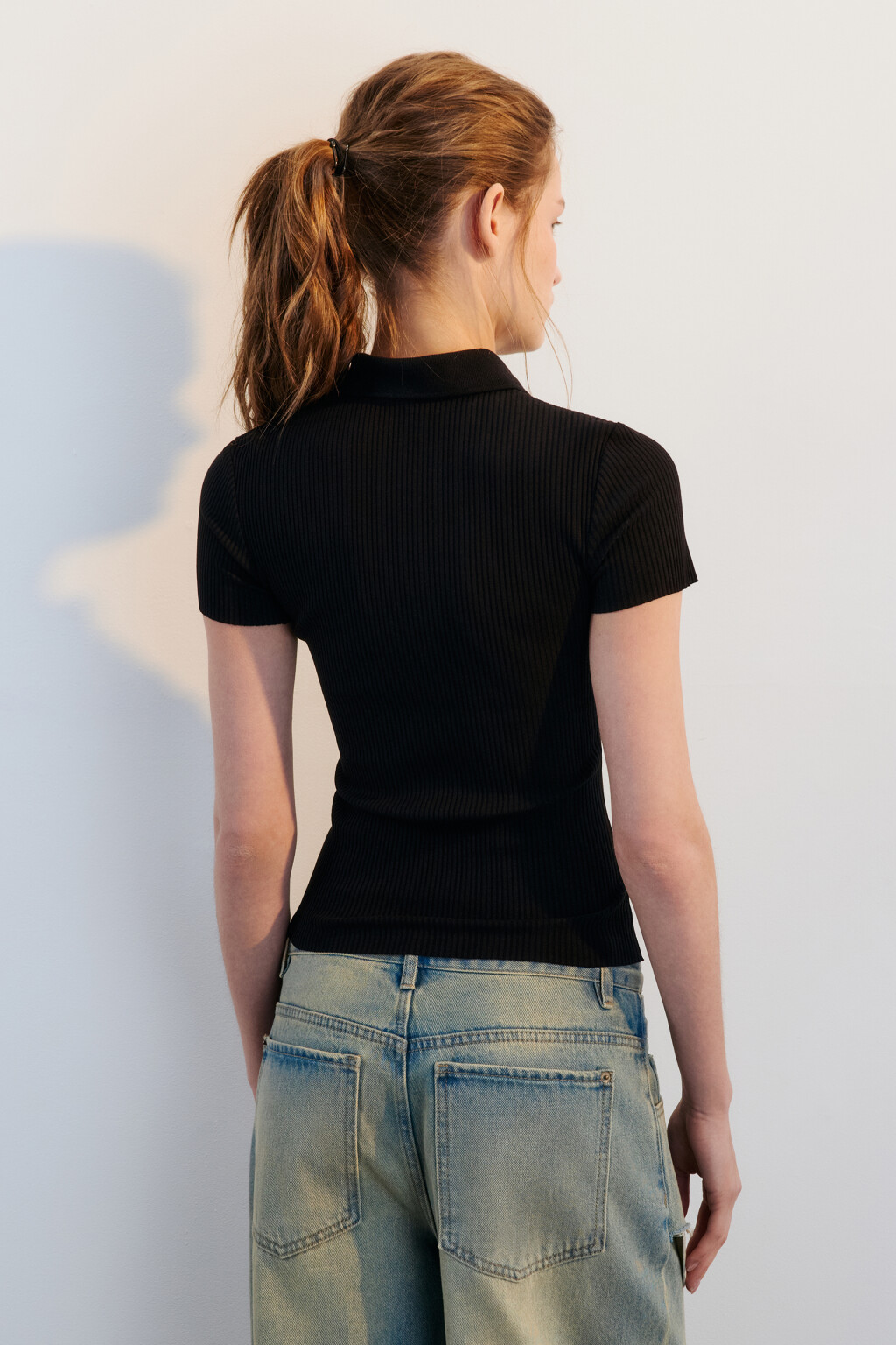 Футболка-поло приталенная в рубчик - цвет черный - 3