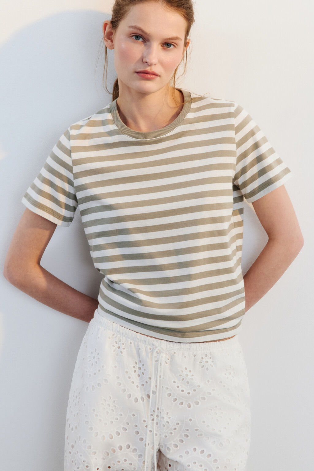 Футболка прямая в полоску - цвет зеленый - 1