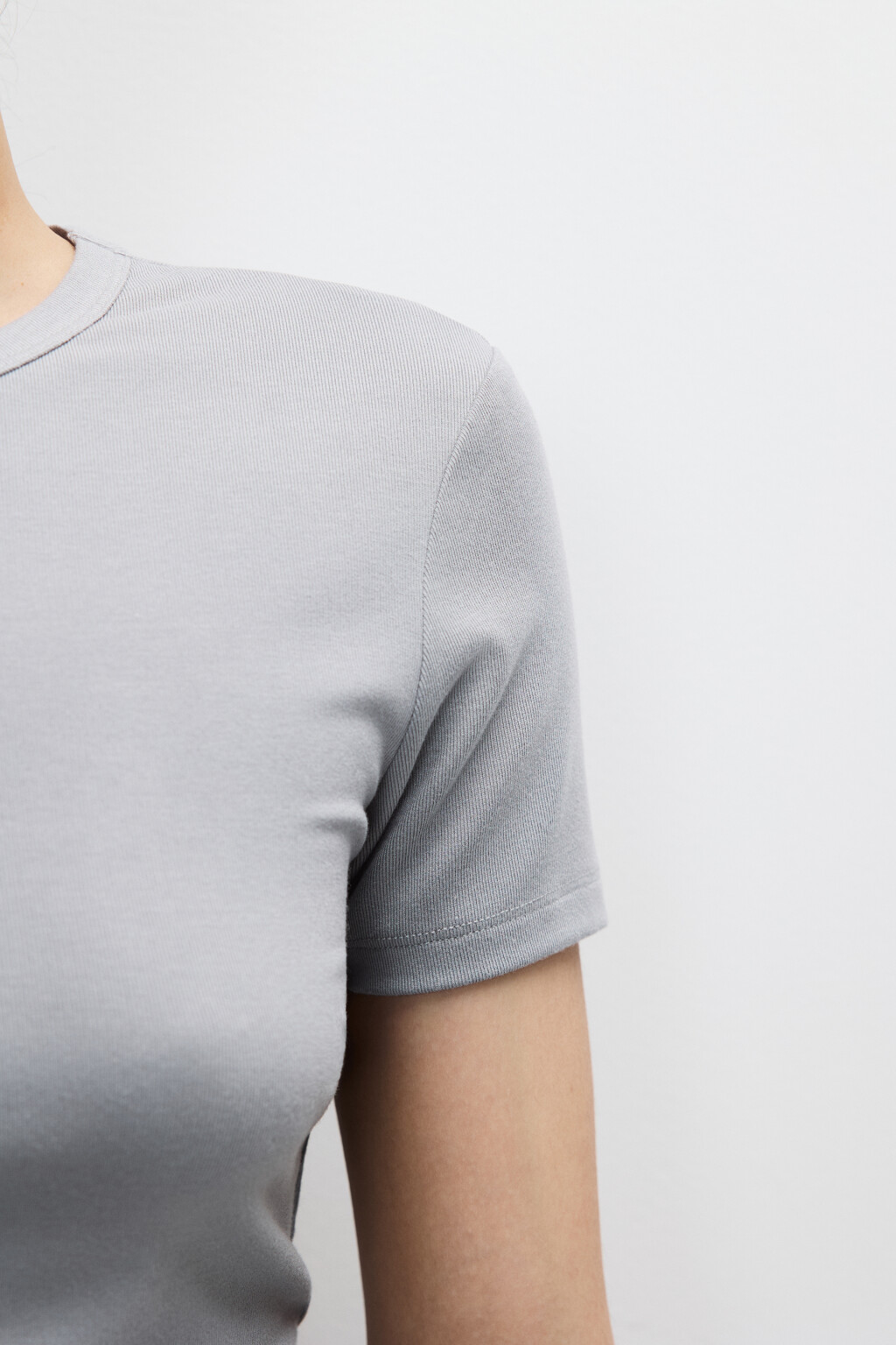 Футболка приталенная из вискозы - цвет серый - 6