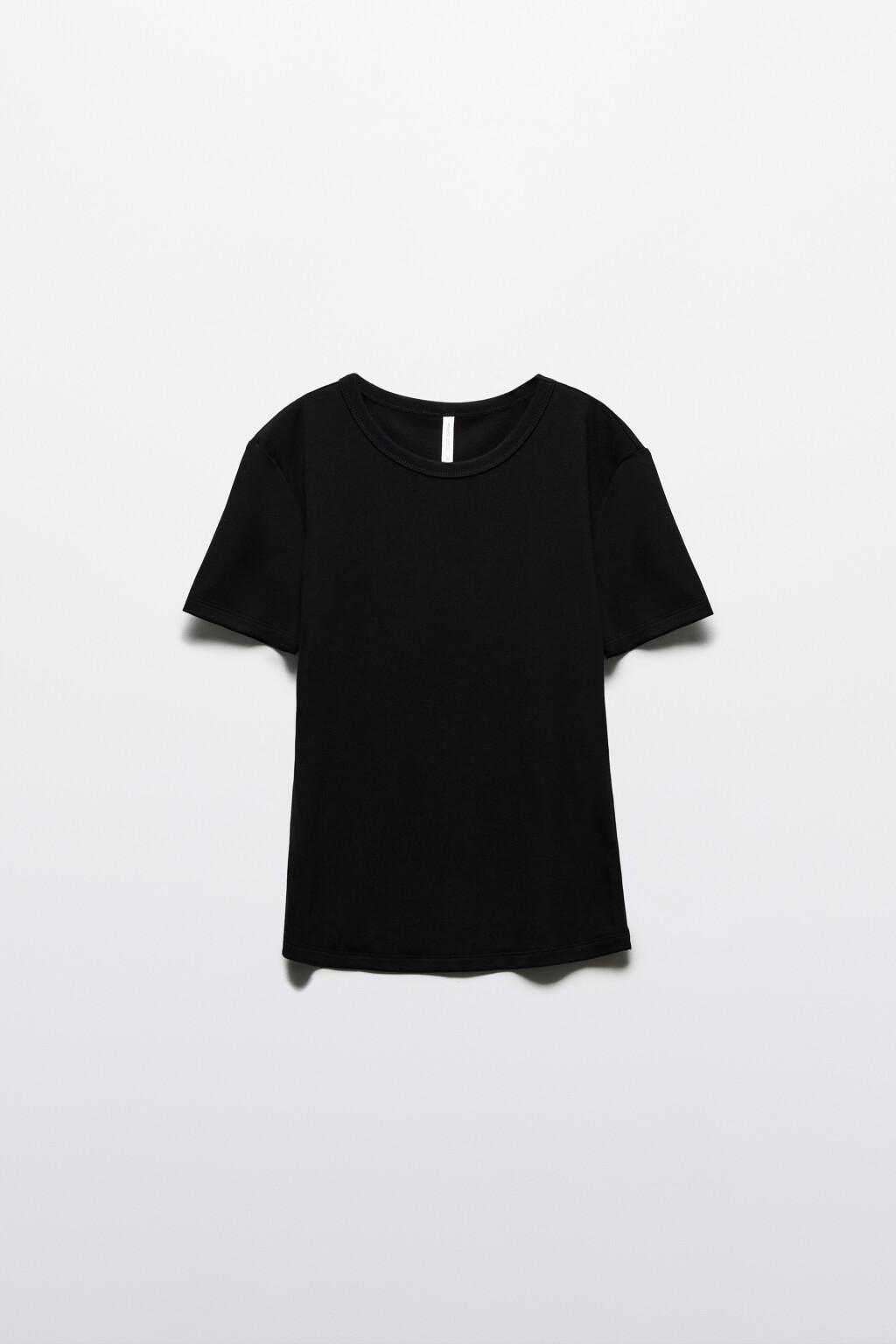 Футболка приталенная из вискозы - цвет черный - 7