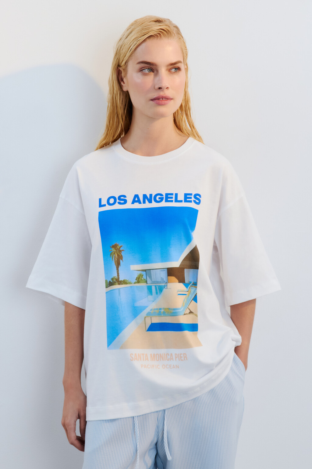 Футболка хлопковая с принтом - цвет белый - 2