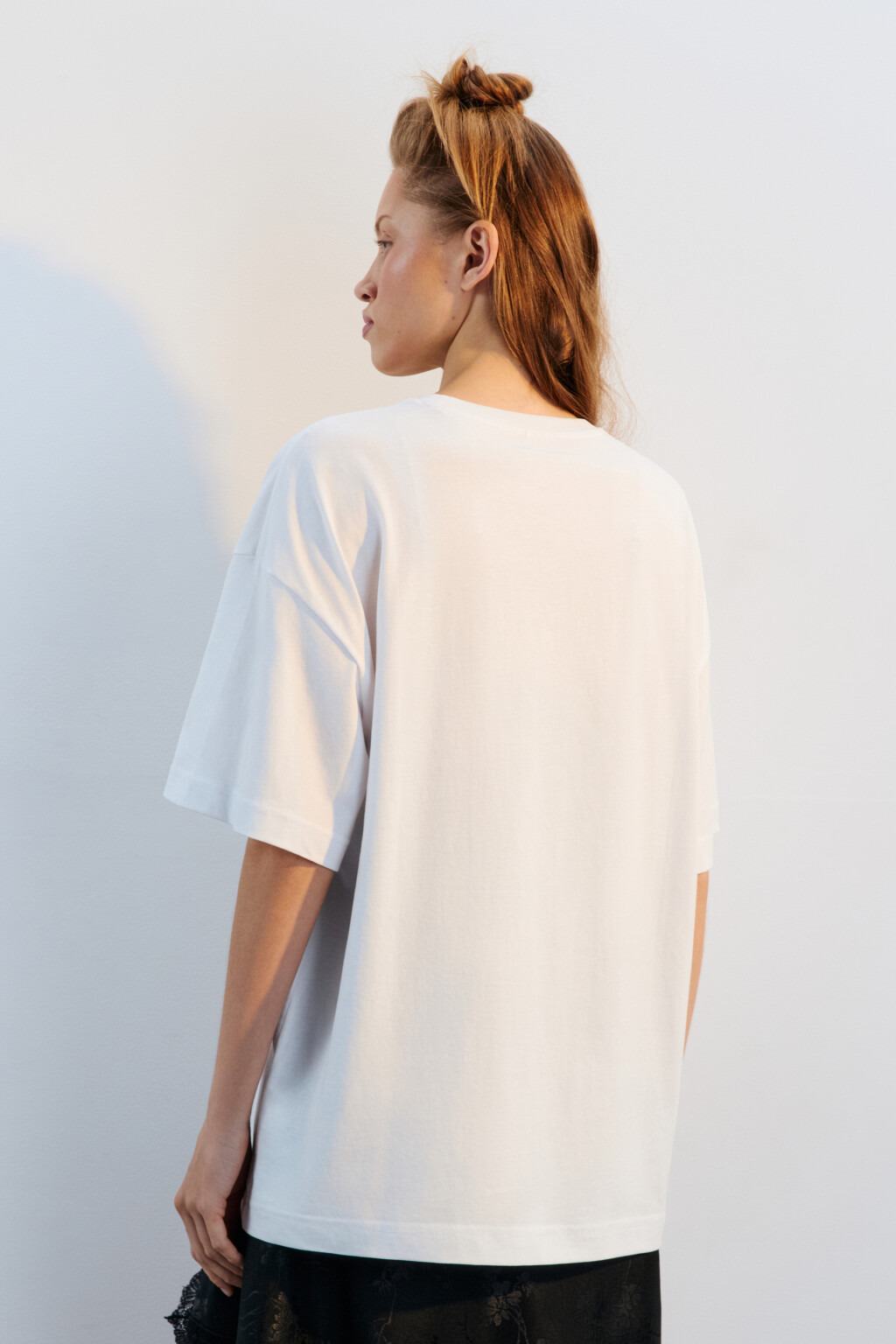 Футболка oversize с принтом - цвет белый - 3