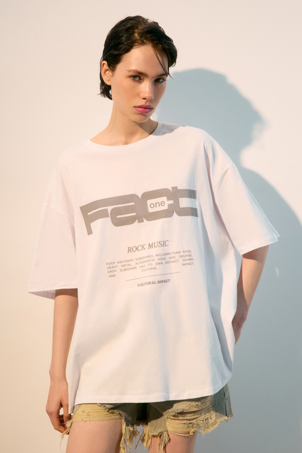 Футболка oversize с принтом - цвет белый - 2