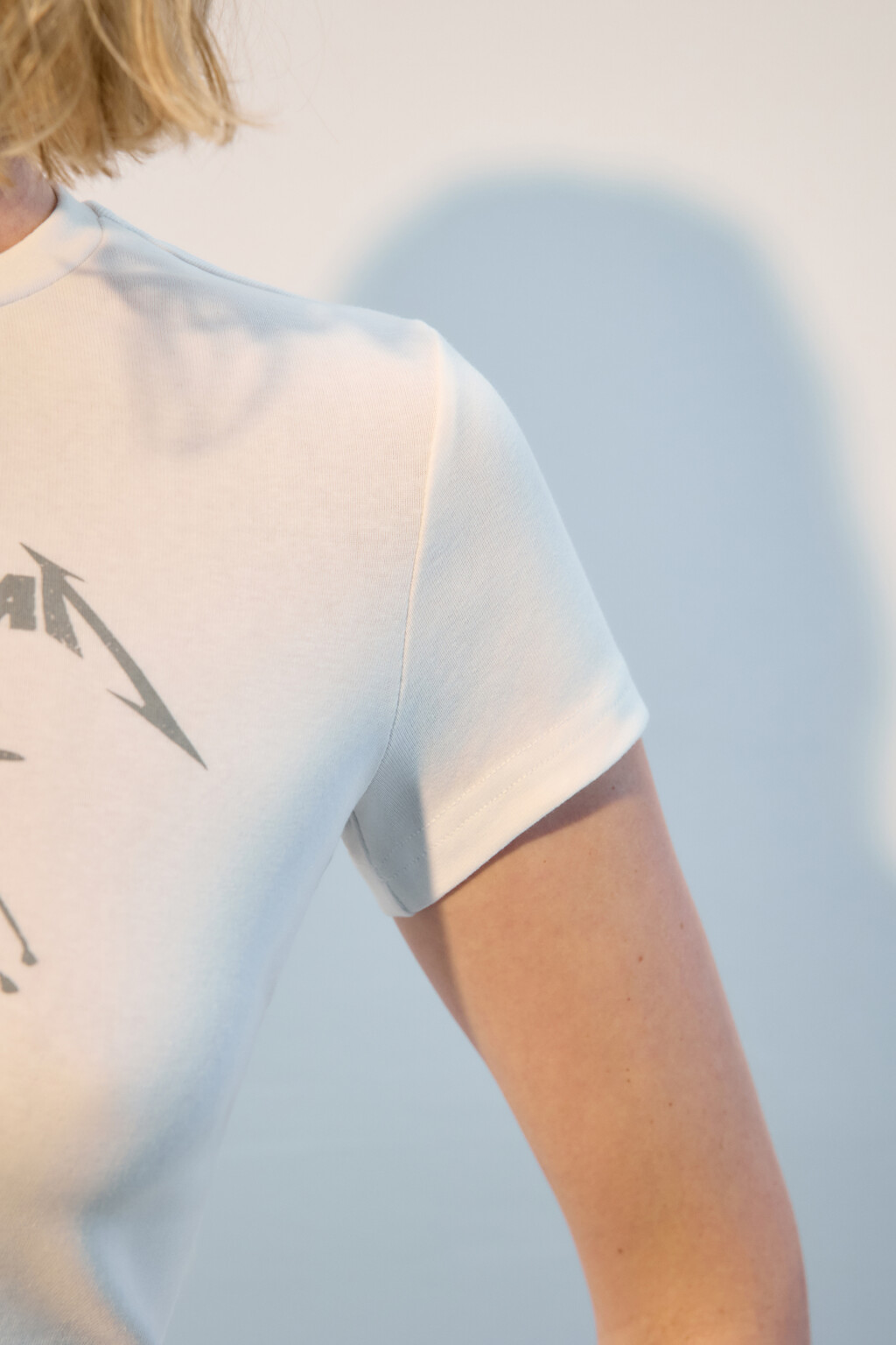 Футболка облегающая с принтом - цвет белый - 7