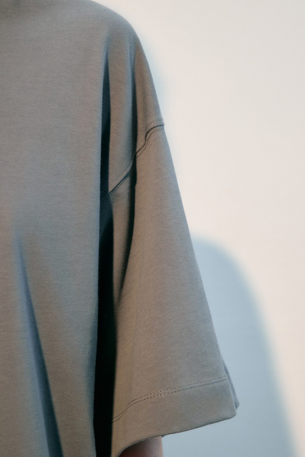 Футболка oversize из плотного хлопка - цвет серый - 6