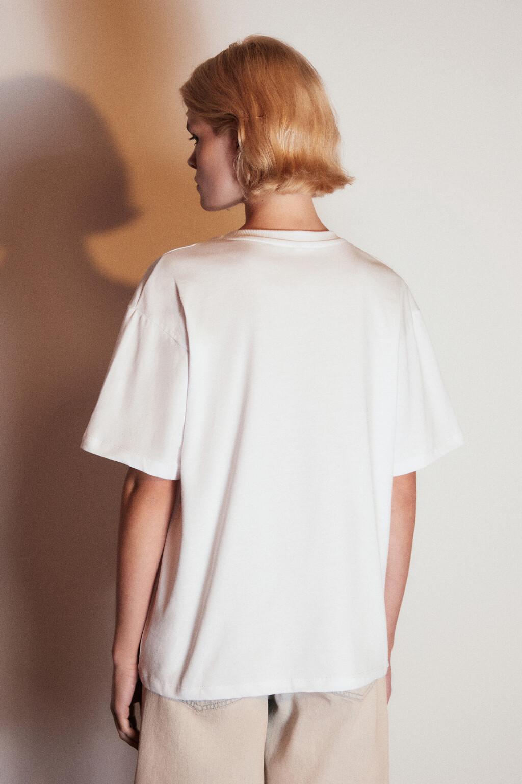 Футболка из плотного хлопкового трикотажа - цвет белый - 3