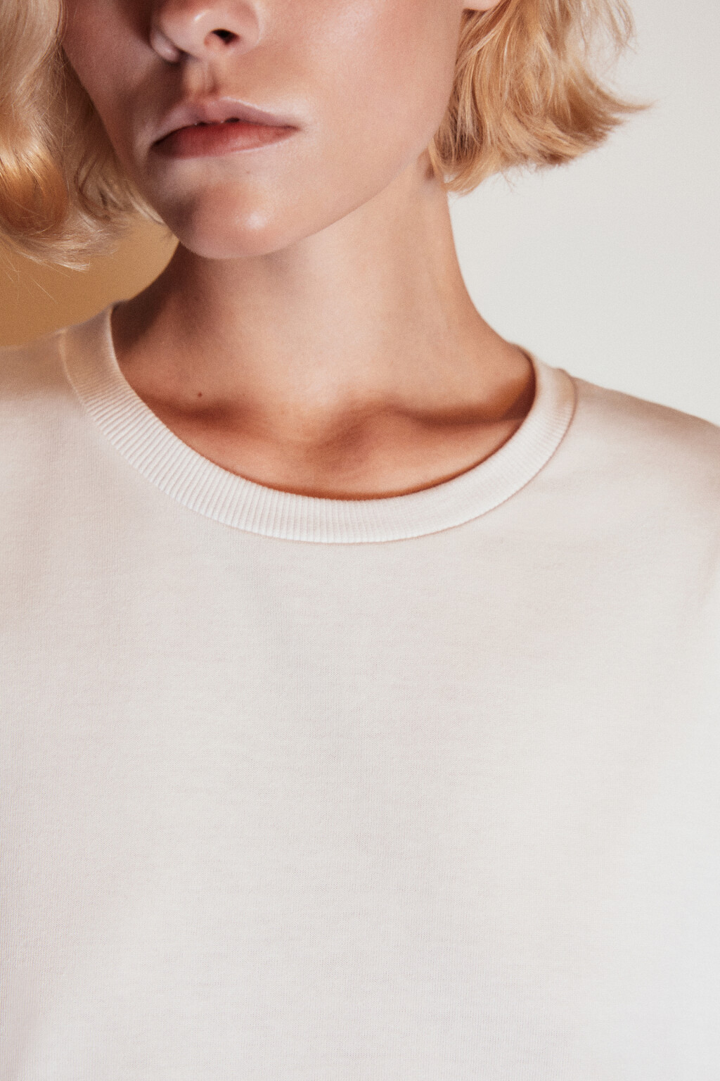 Футболка из плотного хлопкового трикотажа - цвет белый - 5