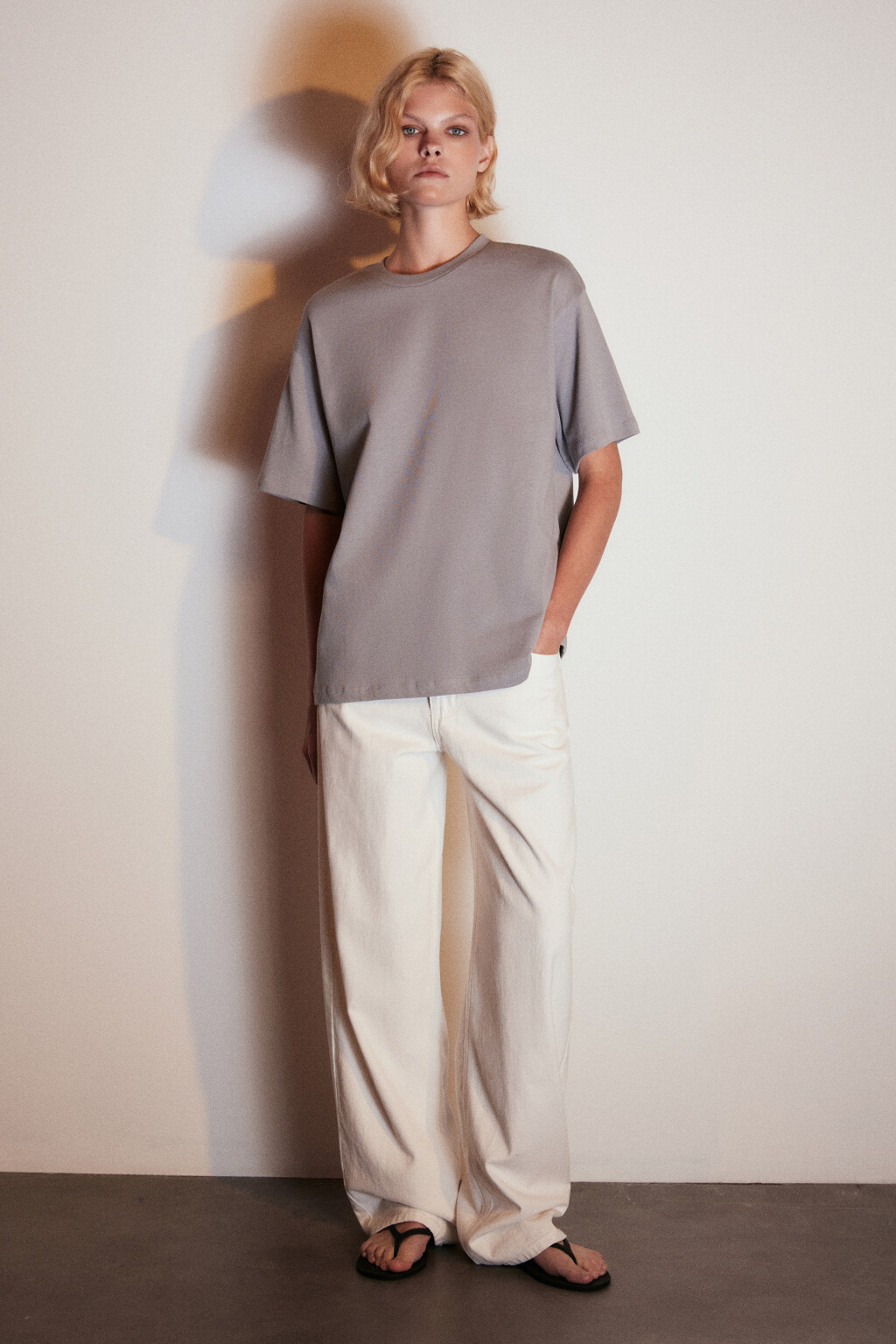 Футболка из плотного хлопкового трикотажа - цвет серый - 4