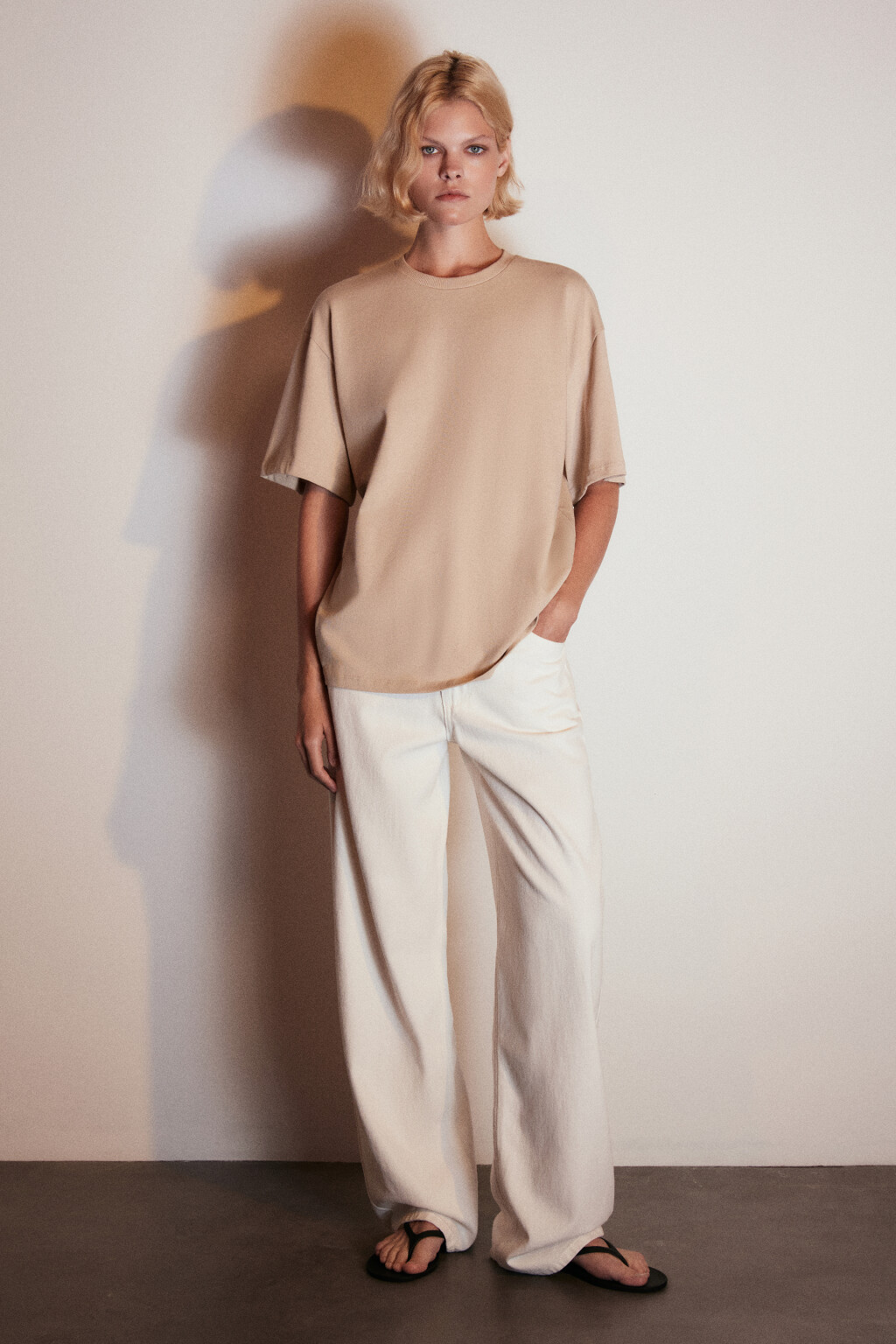 Футболка из плотного хлопкового трикотажа - цвет бежевый - 4