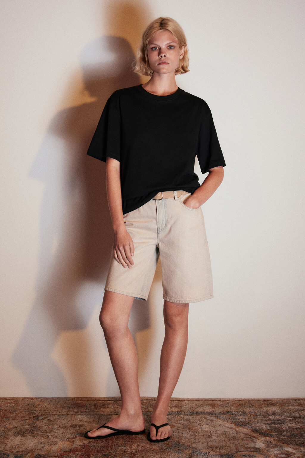 Футболка из плотного хлопкового трикотажа - цвет черный - 4