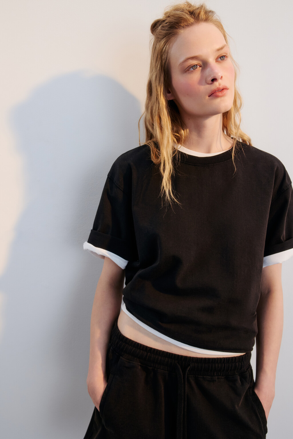 Футболка трикотажная с вареным эффектом - цвет серый - 1