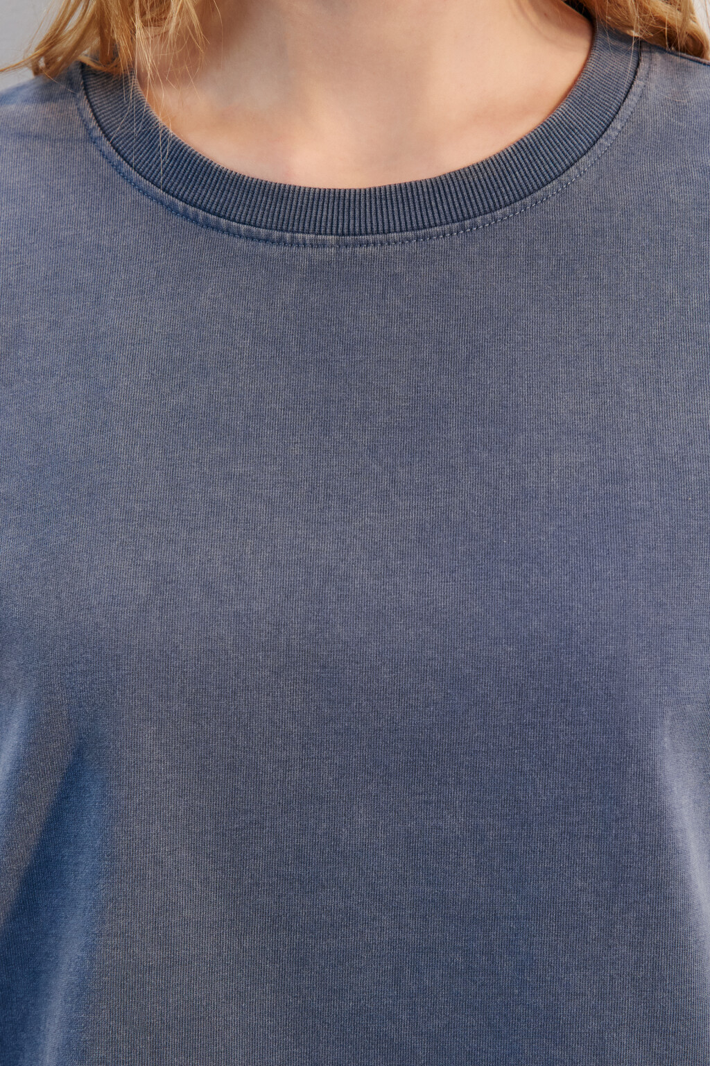 Футболка трикотажная с вареным эффектом - цвет синий - 5