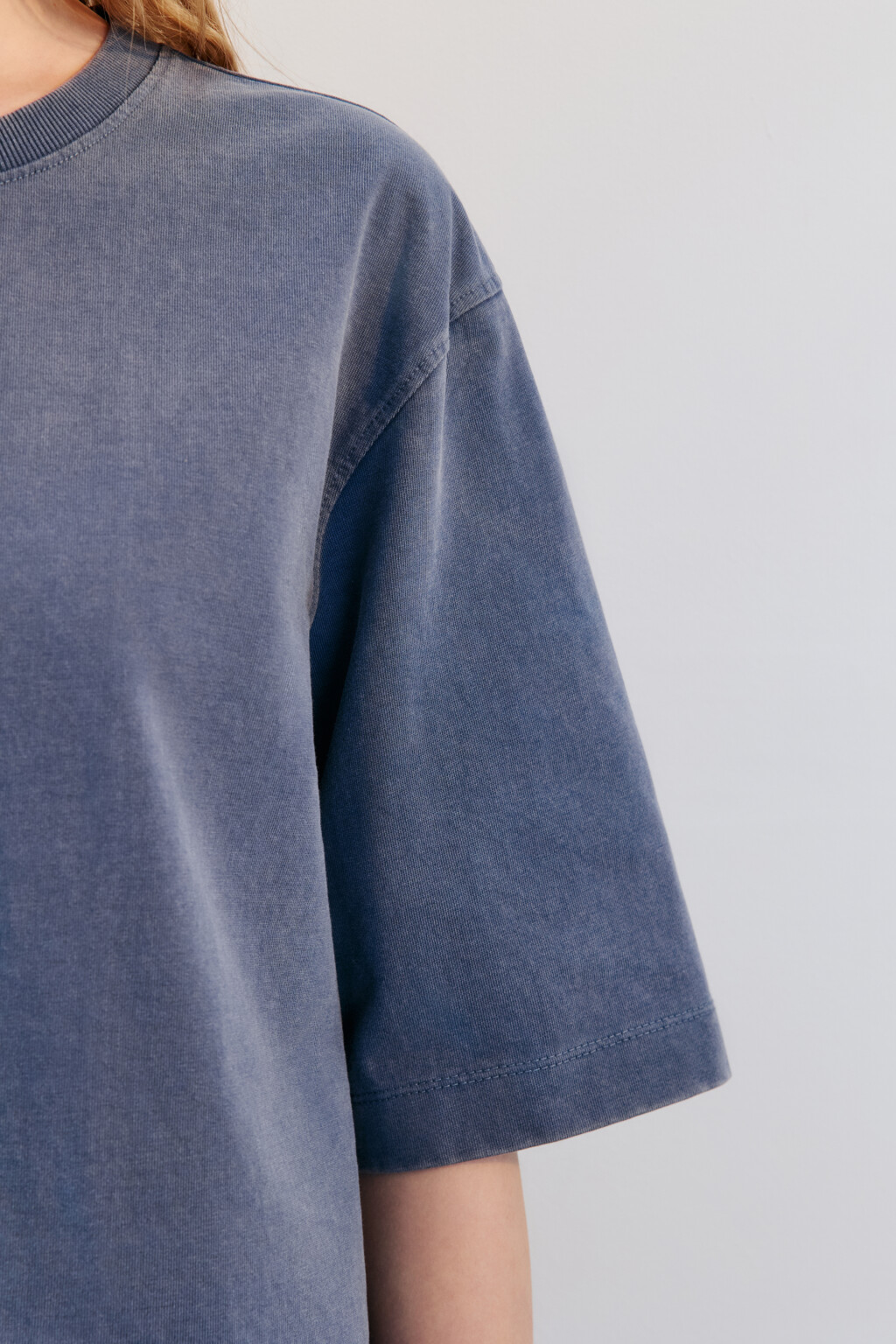 Футболка трикотажная с вареным эффектом - цвет синий - 6