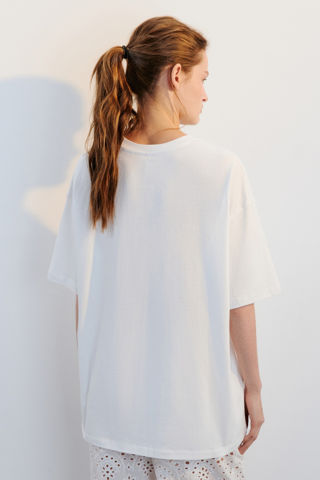 Футболка хлопковая с принтом - цвет белый - 3