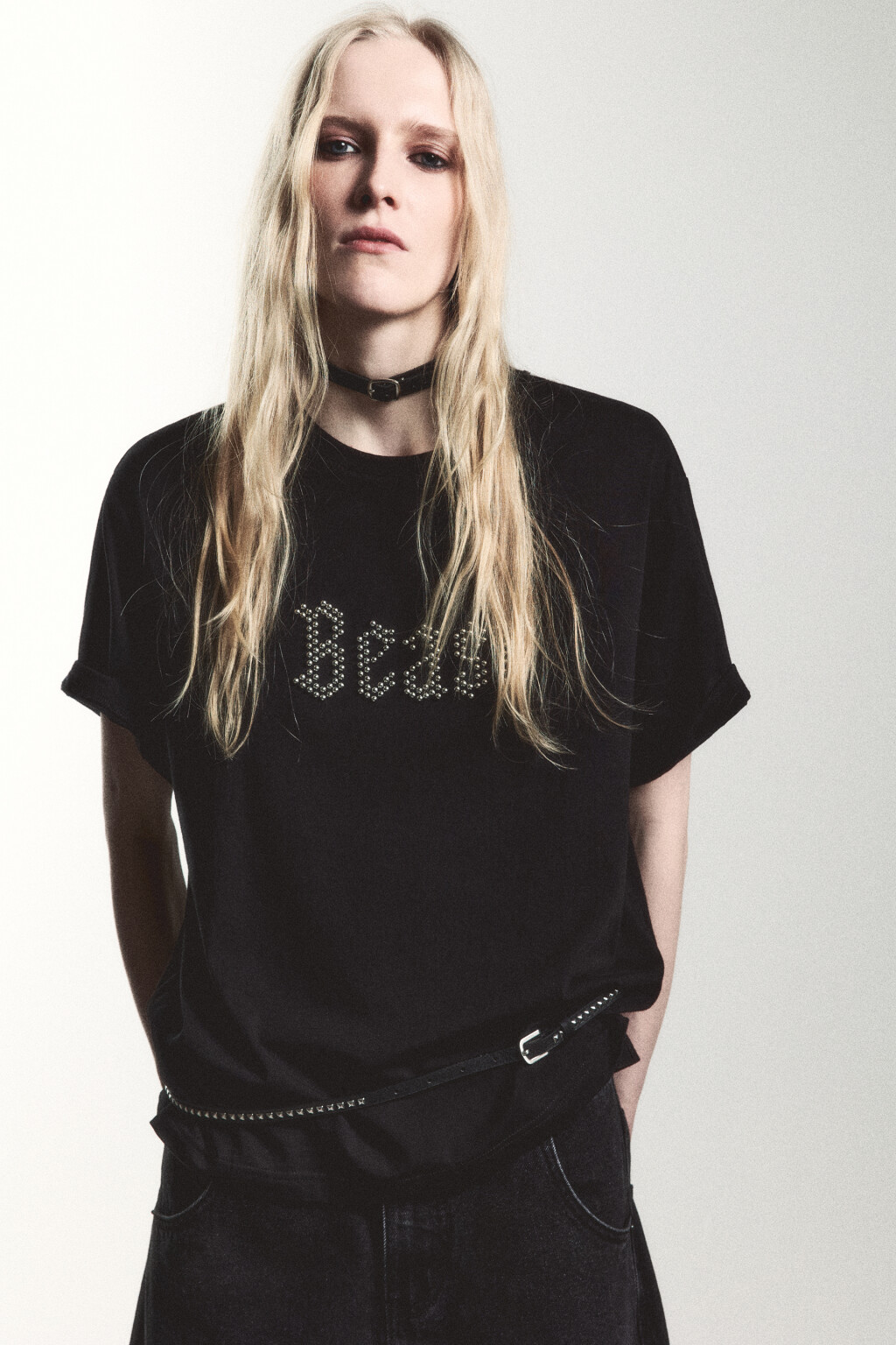 Футболка хлопковая с надписью из бисера - цвет черный - 1