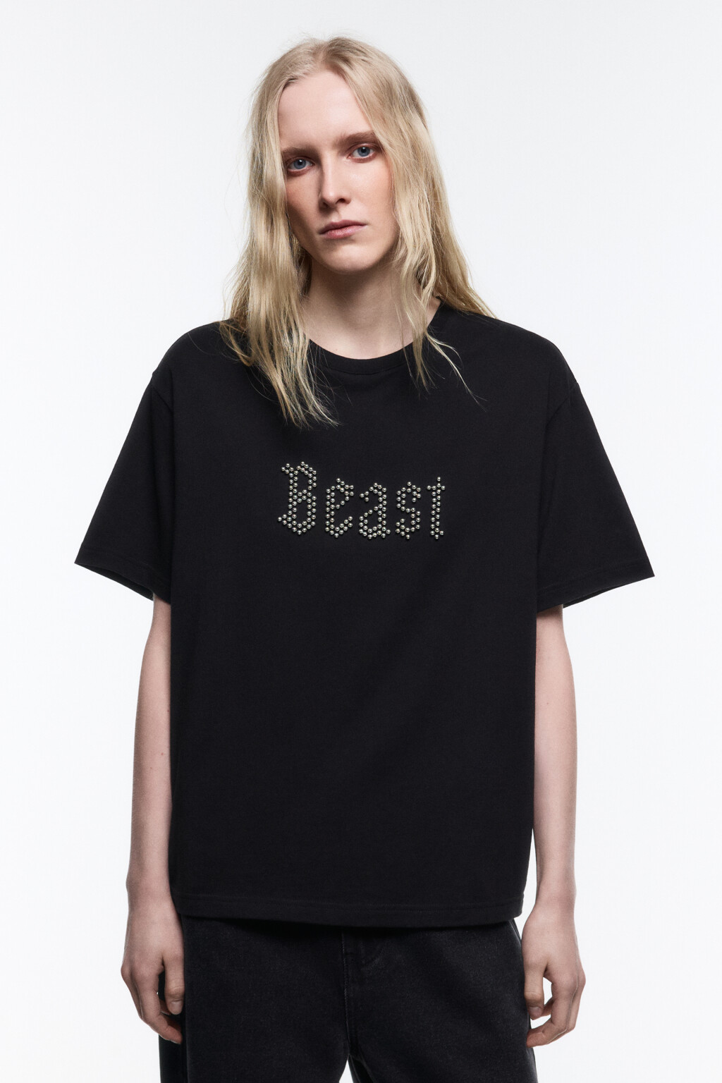 Футболка хлопковая с надписью из бисера - цвет черный - 2