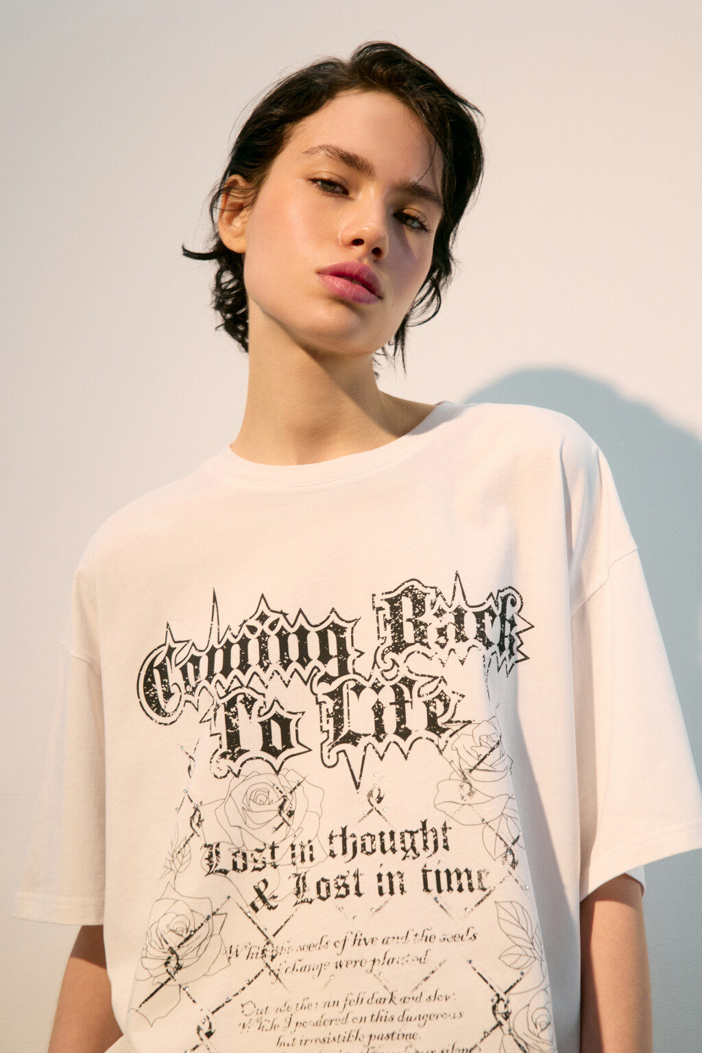 Футболка oversize с принтом в стиле гранж - цвет белый - 2