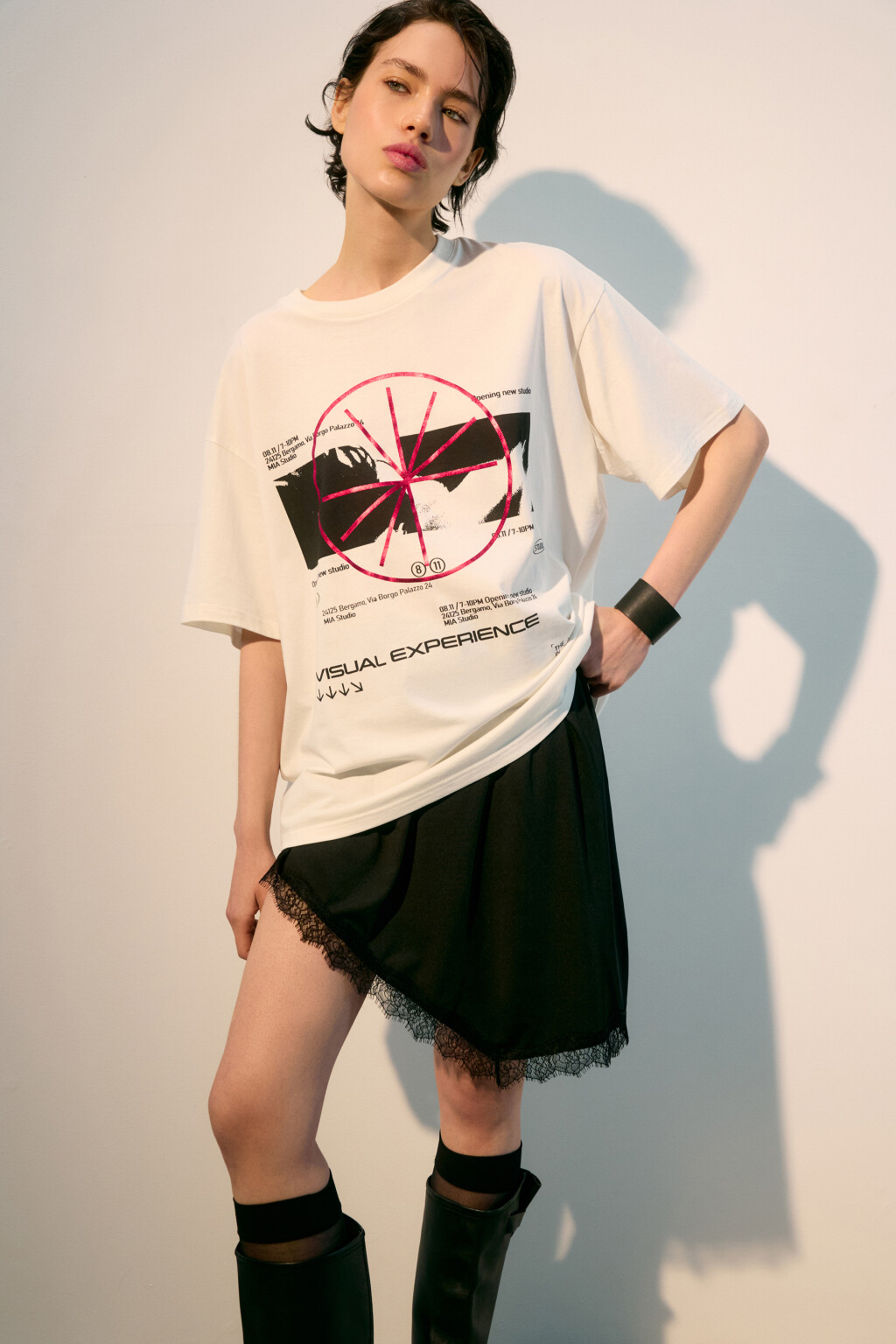 Футболка oversize с принтом в стиле гранж - цвет белый - 1