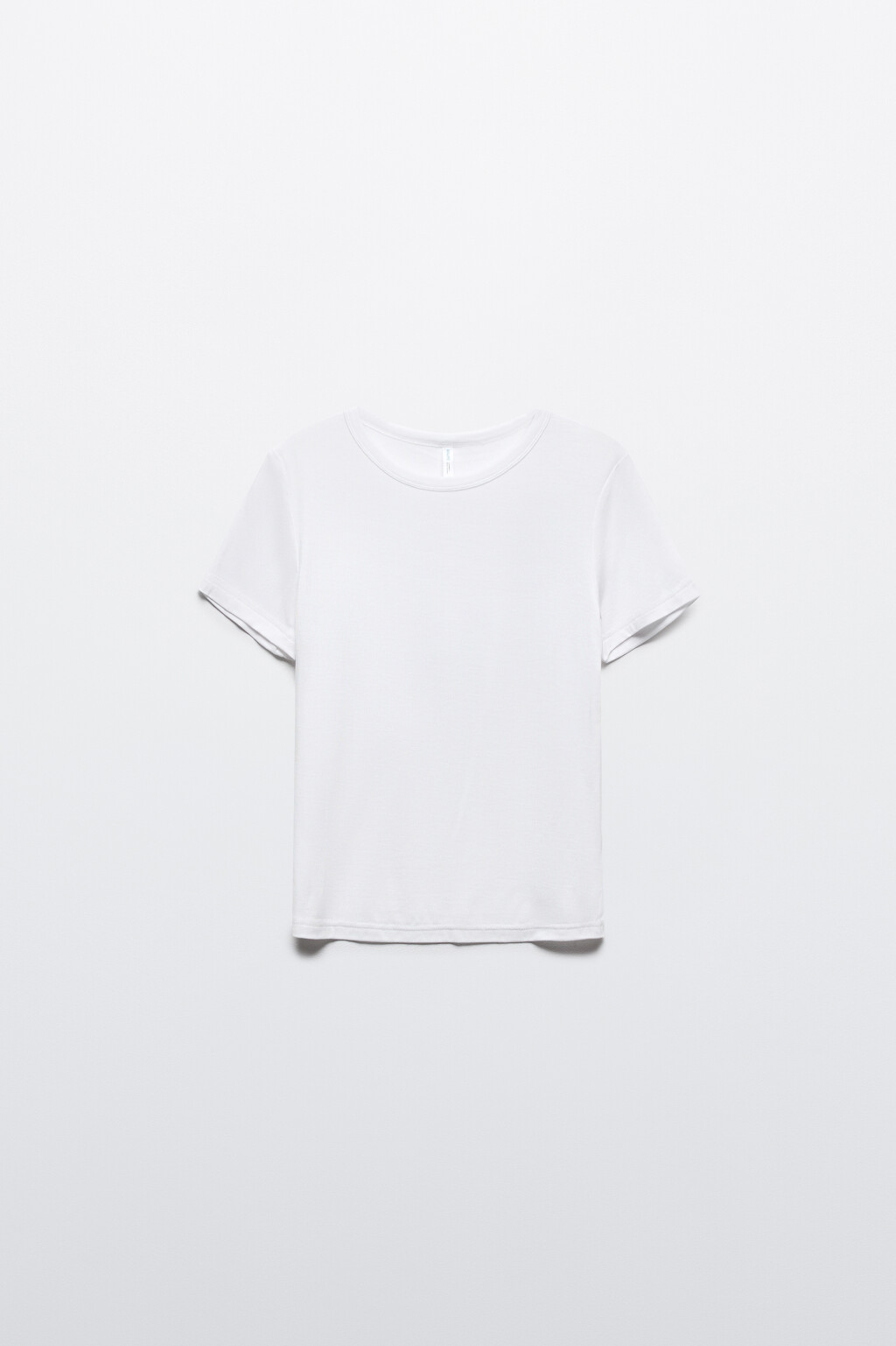 Футболка приталенная из вискозы - цвет белый - 7