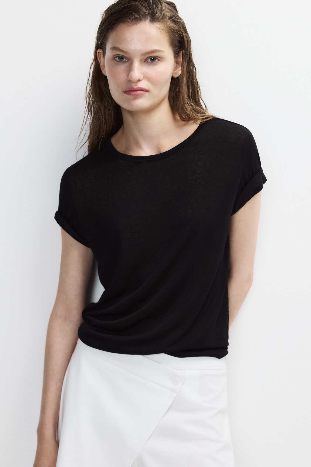 Футболка свободная из вискозы - цвет черный - 1