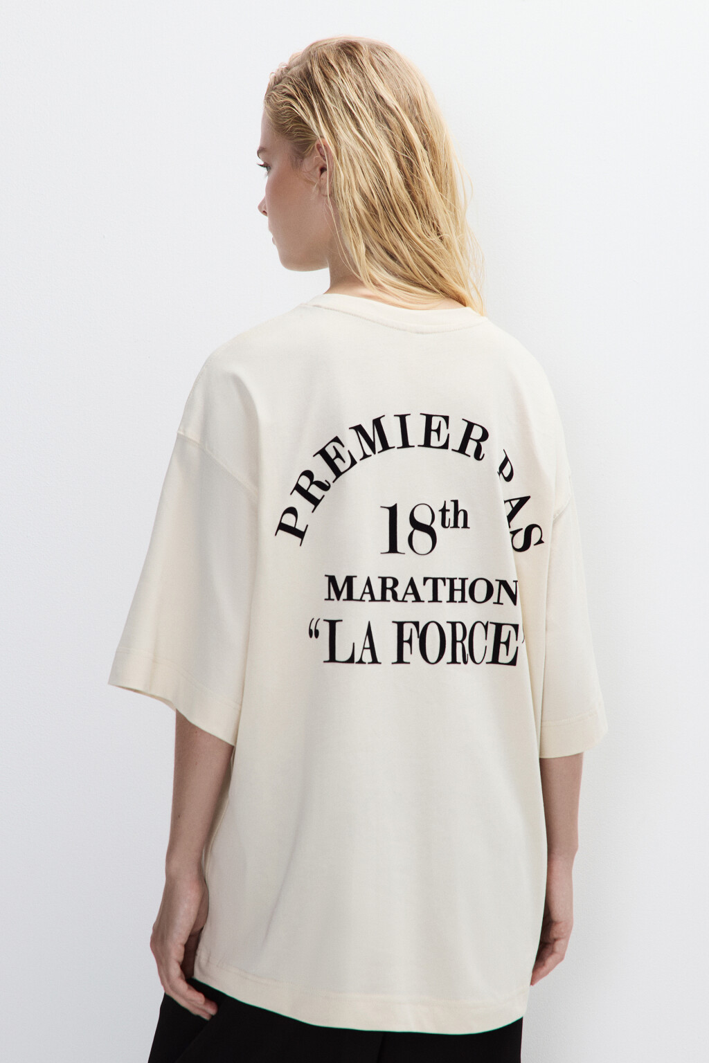 Футболка oversize с принтом-надписью - цвет бежевый - 4