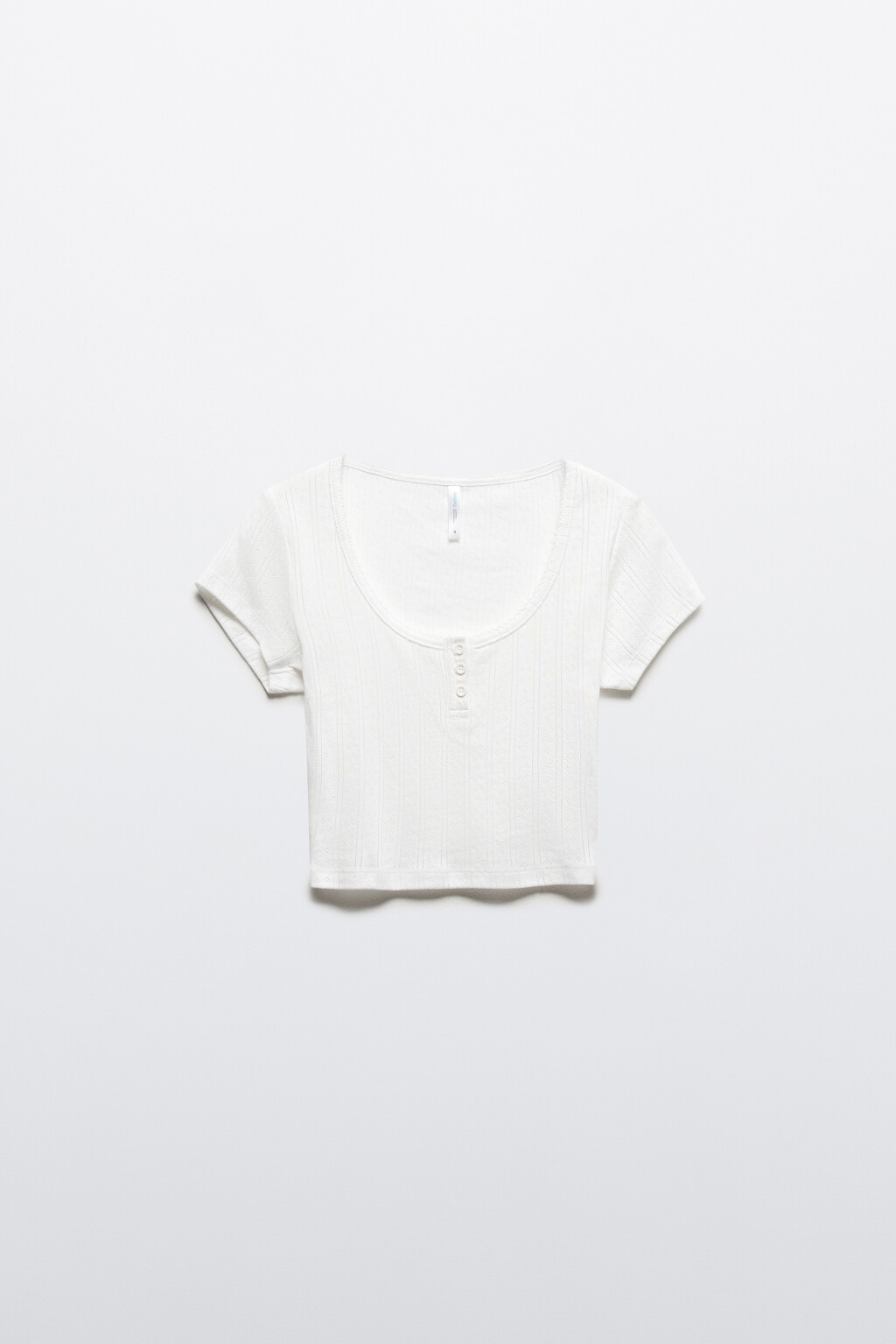 Футболка-топ с вырезом на пуговицах - цвет белый - 7