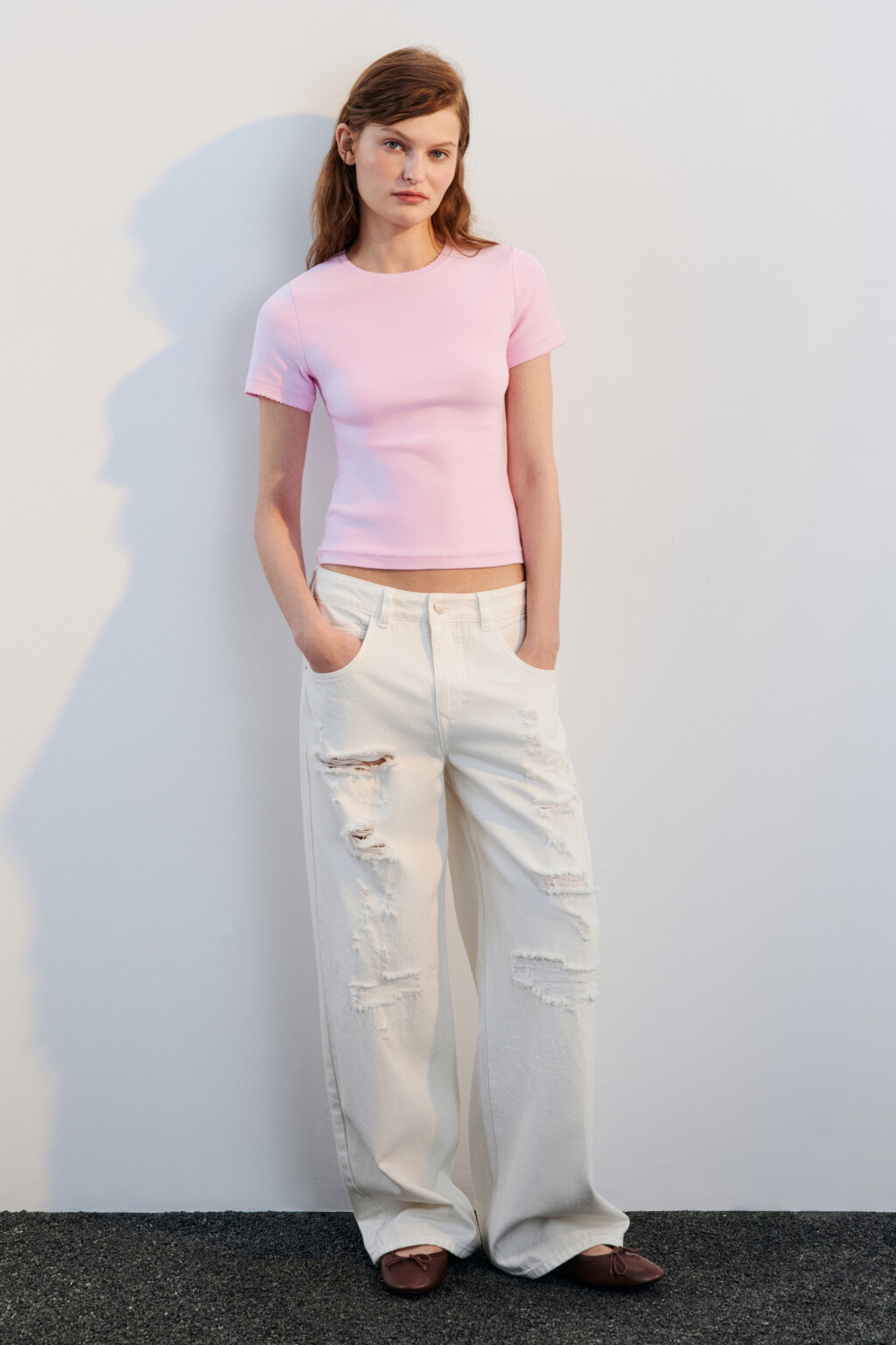 Футболка приталенная с кружевом - цвет розовый - 4