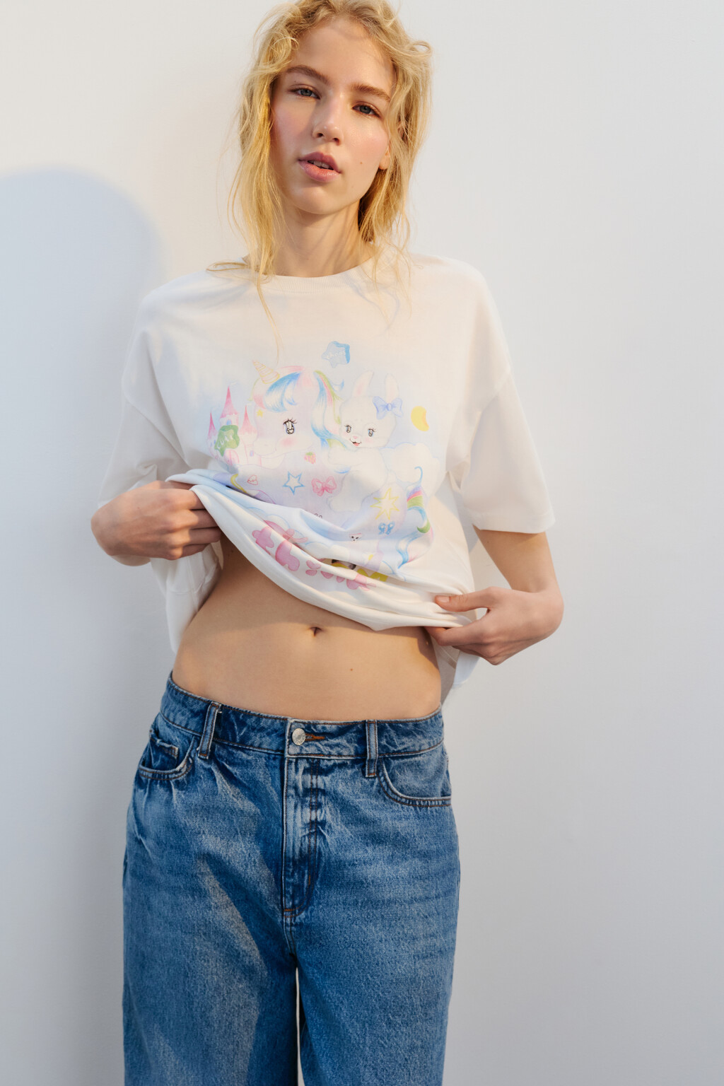 Футболка хлопковая с принтом - цвет мультиколор - 2