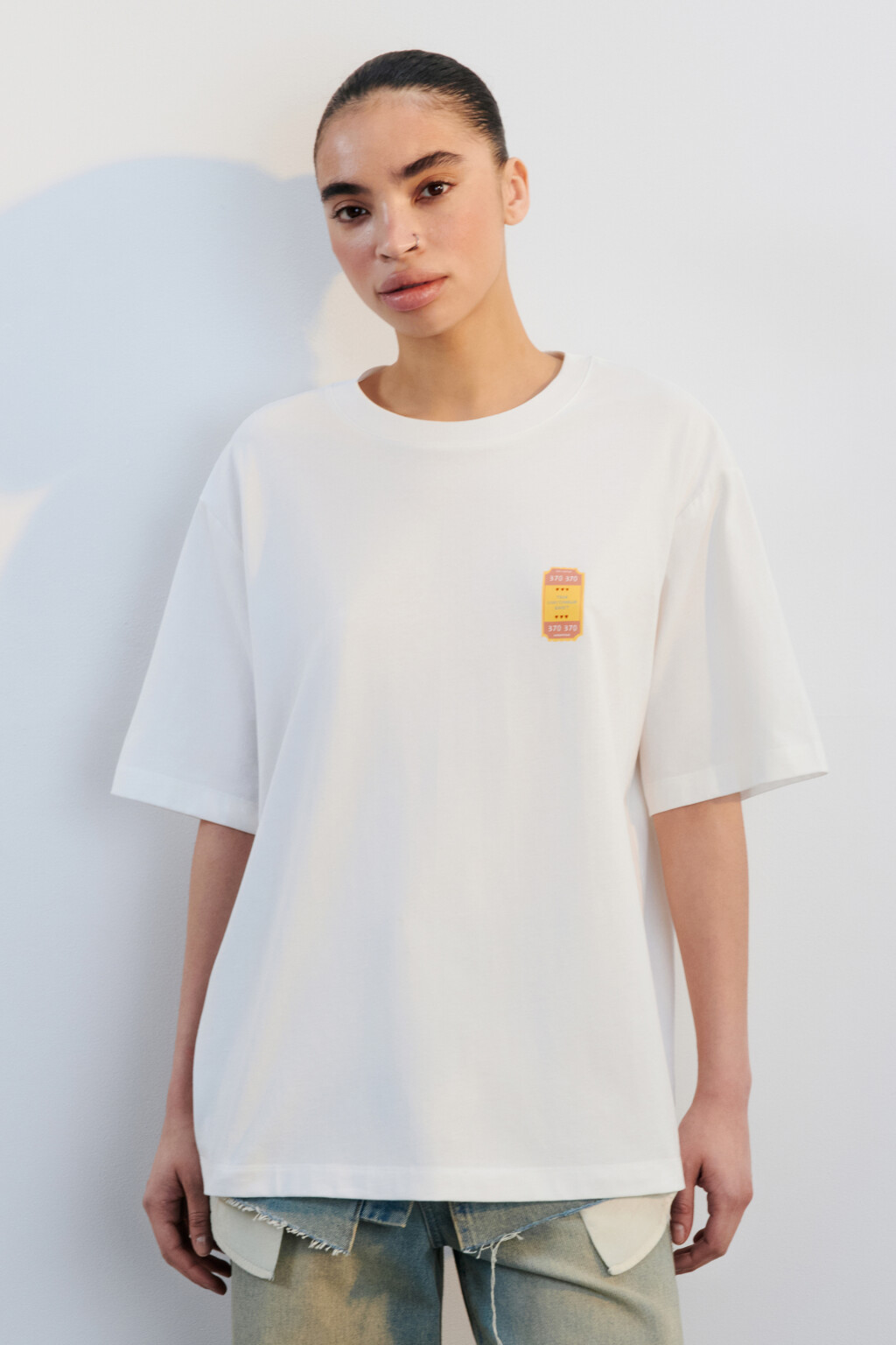 Футболка хлопковая с принтом - цвет бежевый - 2