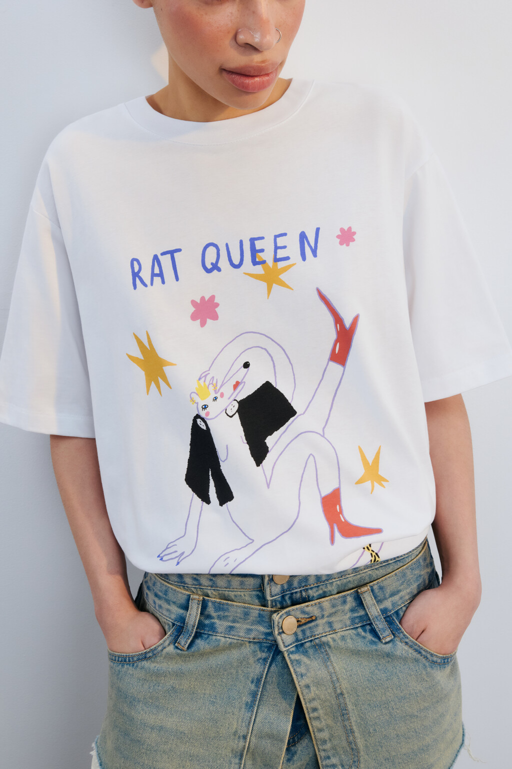 Футболка хлопковая с принтом - цвет белый - 2