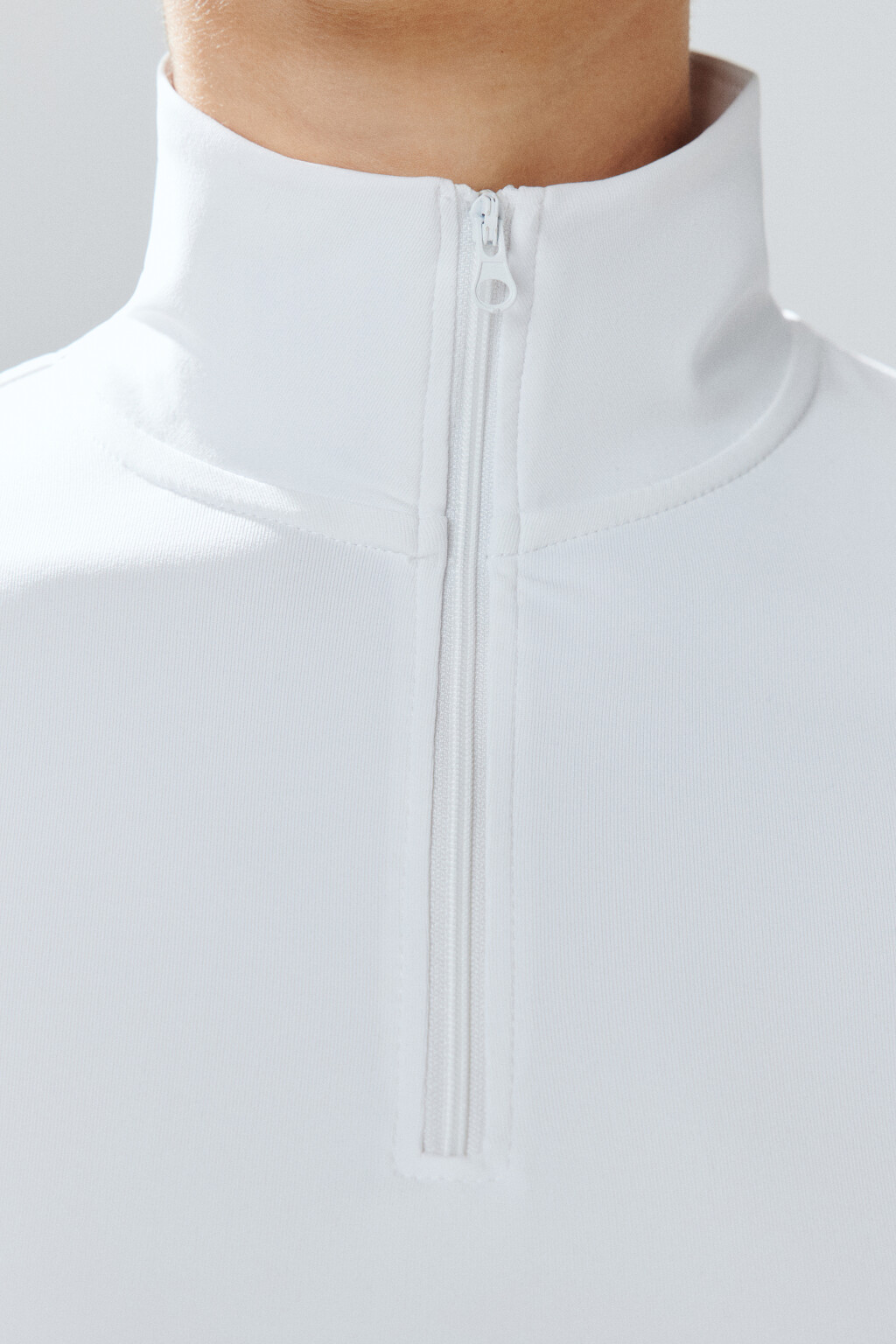 Футболка с воротником на молнии - цвет белый - 4