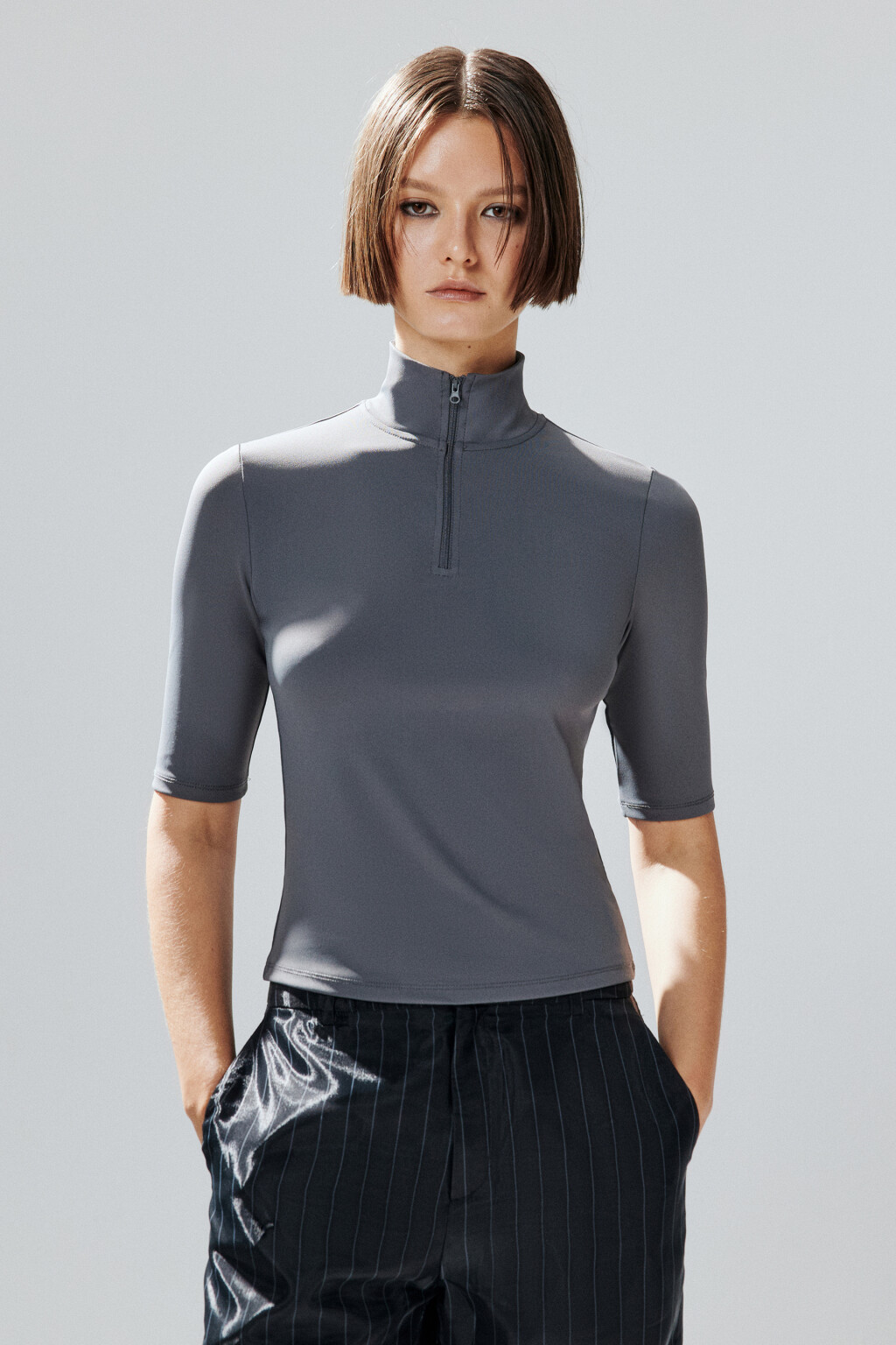 Футболка с воротником на молнии - цвет серый - 3