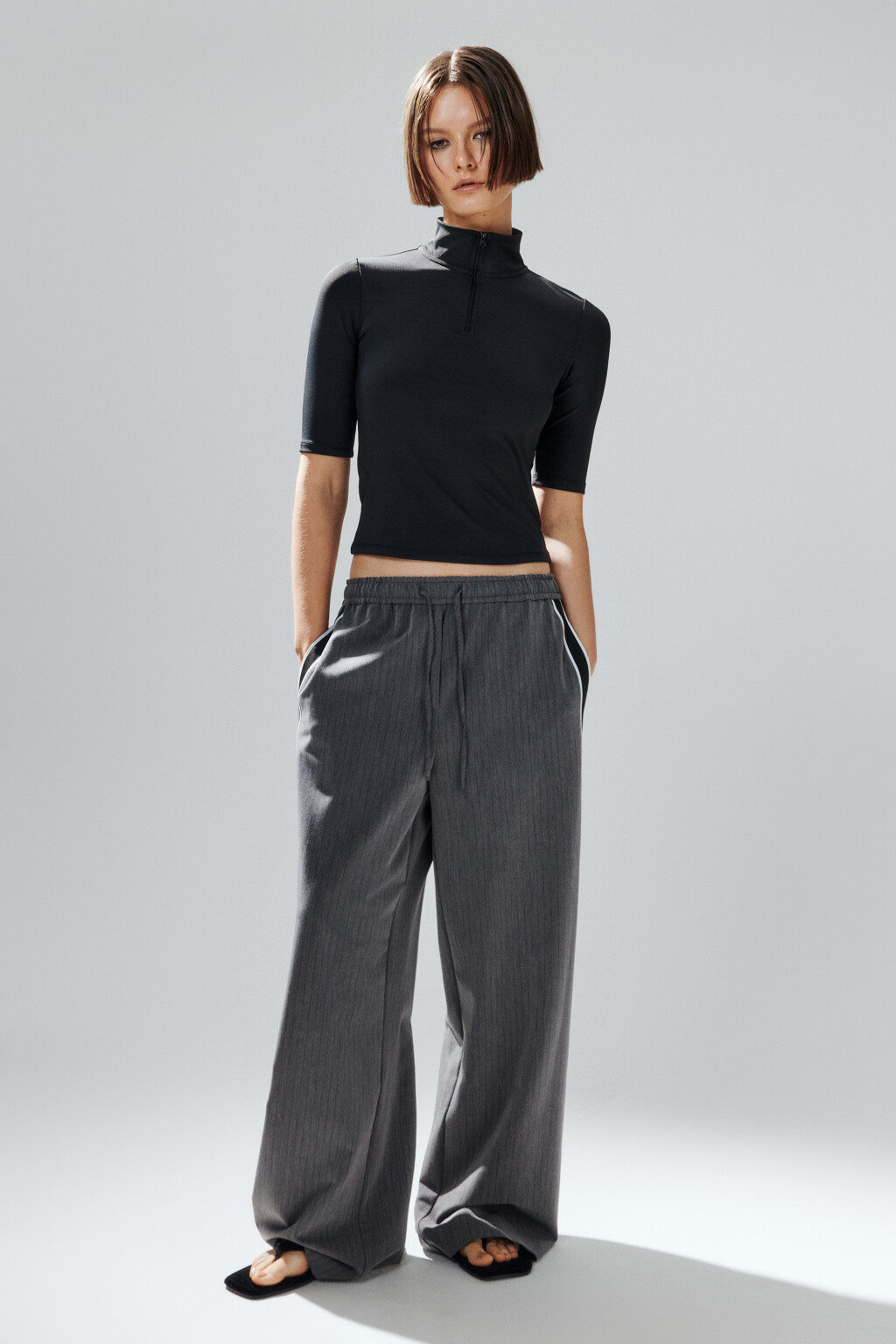 Футболка с воротником на молнии - цвет черный - 4