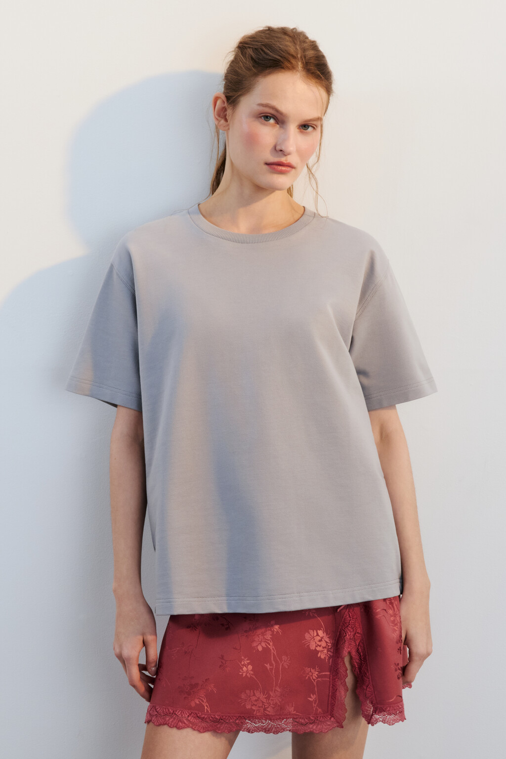 Футболка из плотного трикотажа - цвет серый - 2