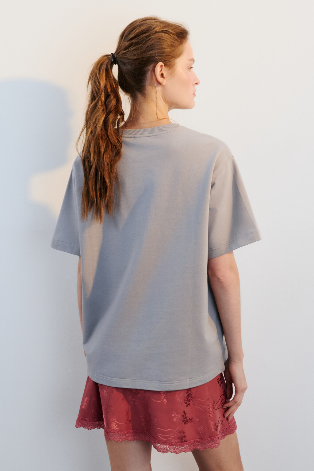 Футболка из плотного трикотажа - цвет серый - 3