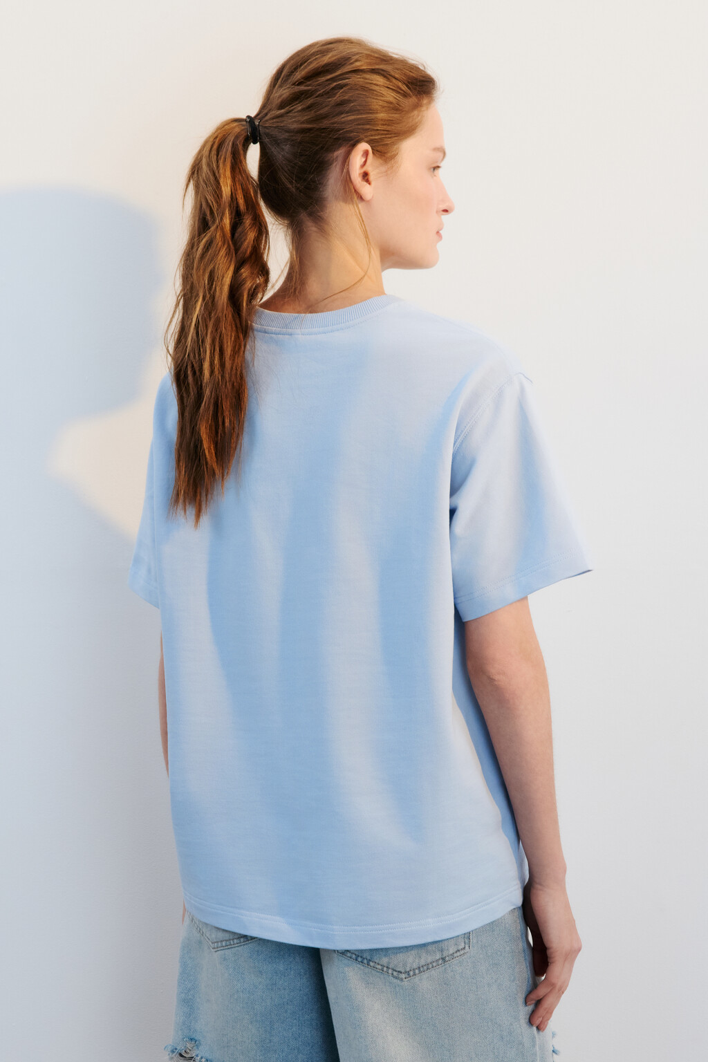 Футболка из плотного трикотажа - цвет голубой - 3